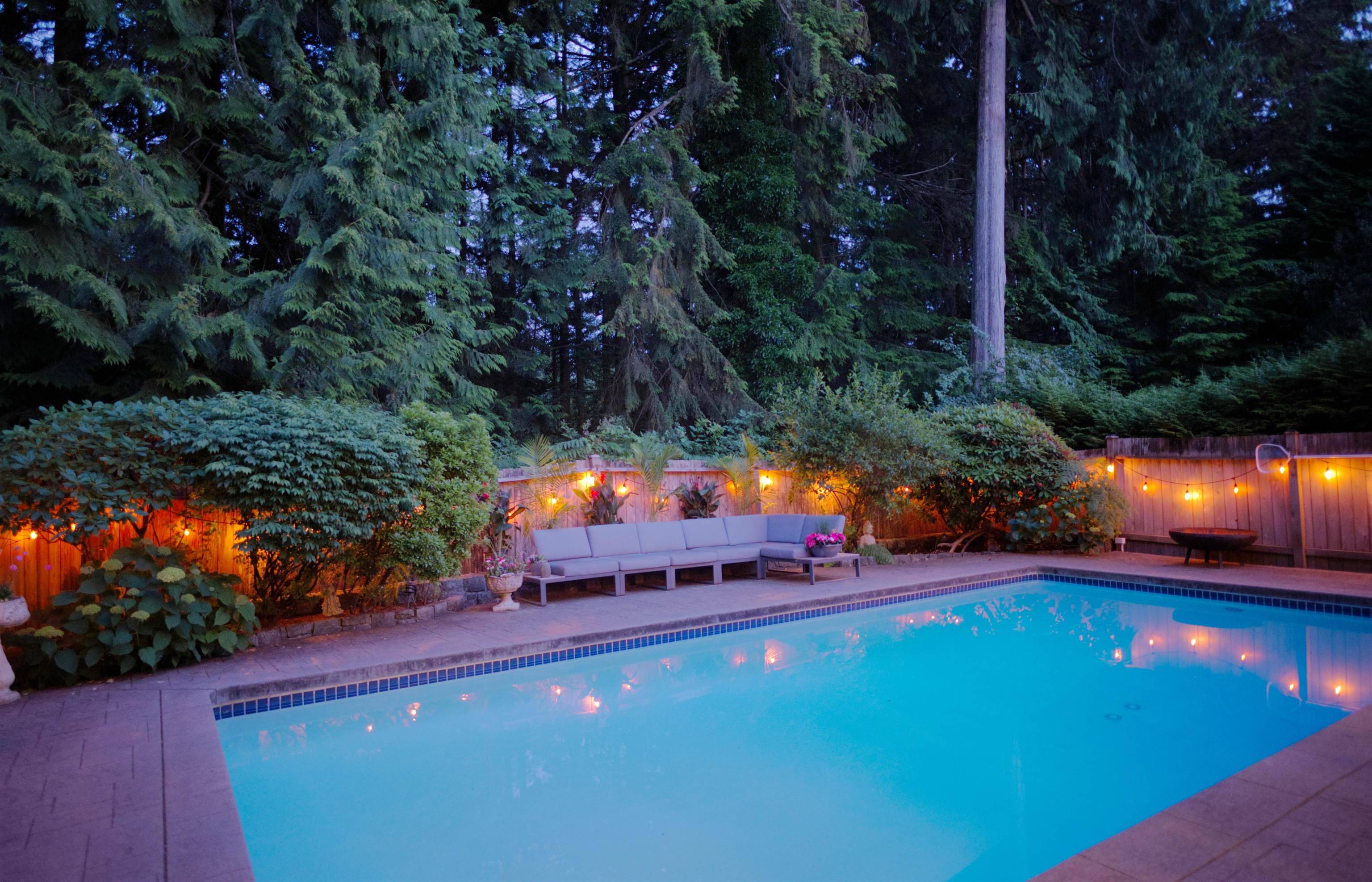 North Vancouver, BC V7R 4M4,5446 Cliffridge AVE
