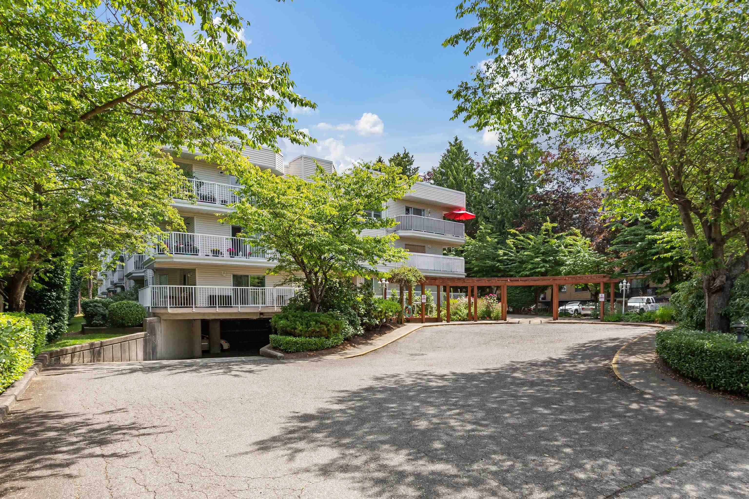 Maple Ridge, BC V2X 6B8,12206 224 ST #404