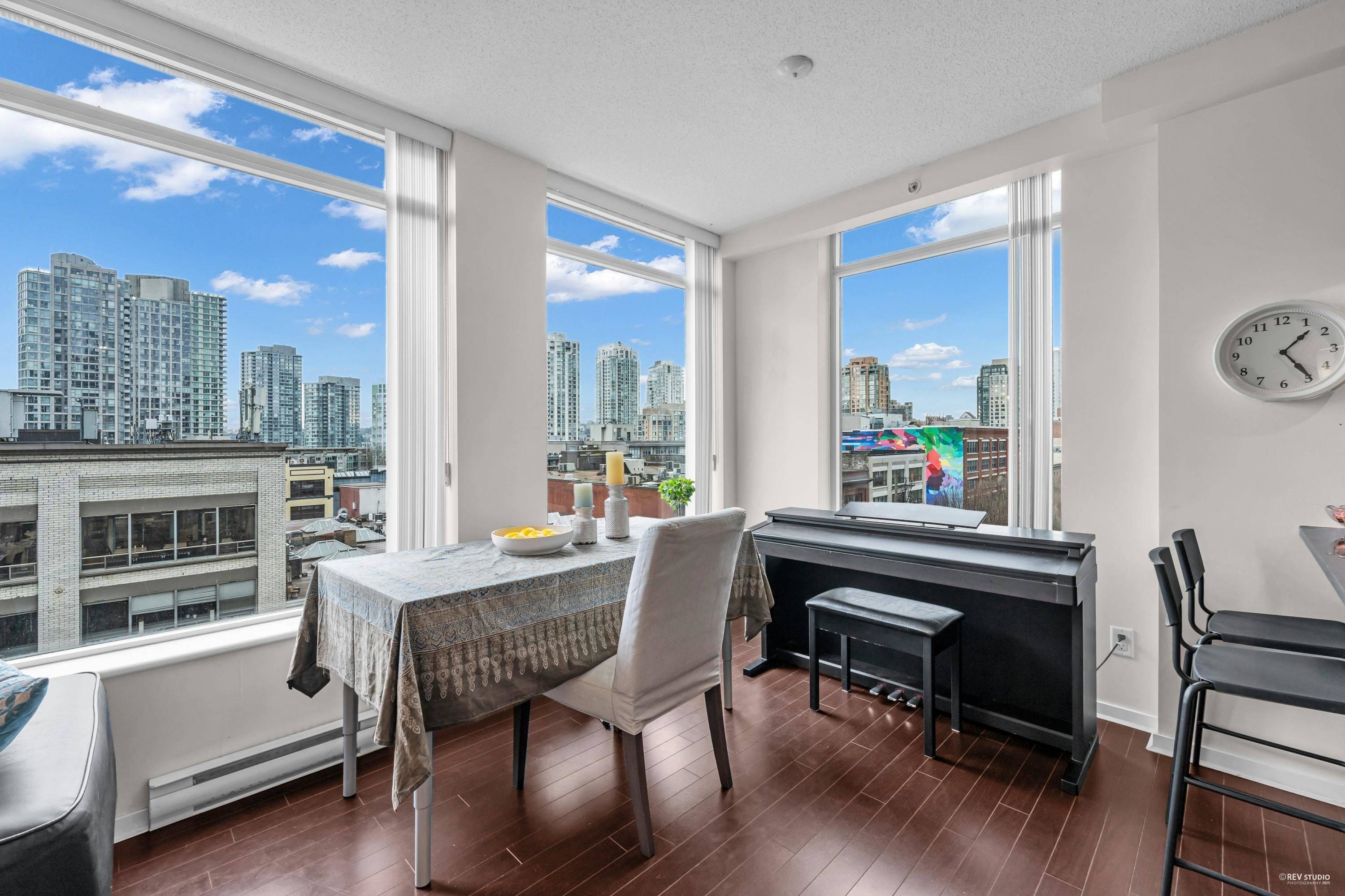 Vancouver, BC V6B 1M9,1001 Homer ST #606
