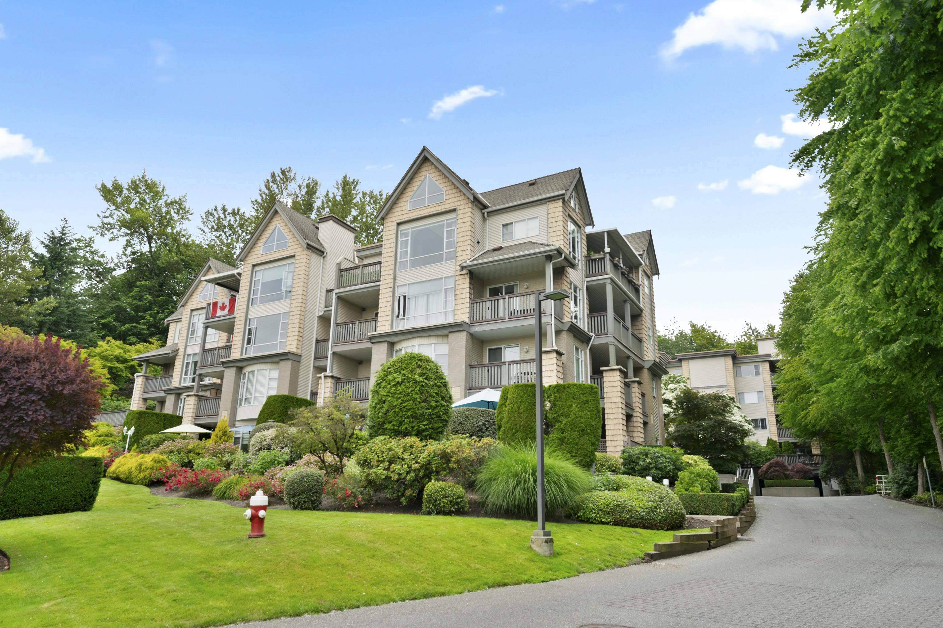 Maple Ridge, BC V2X 3N7,22233 River RD #204