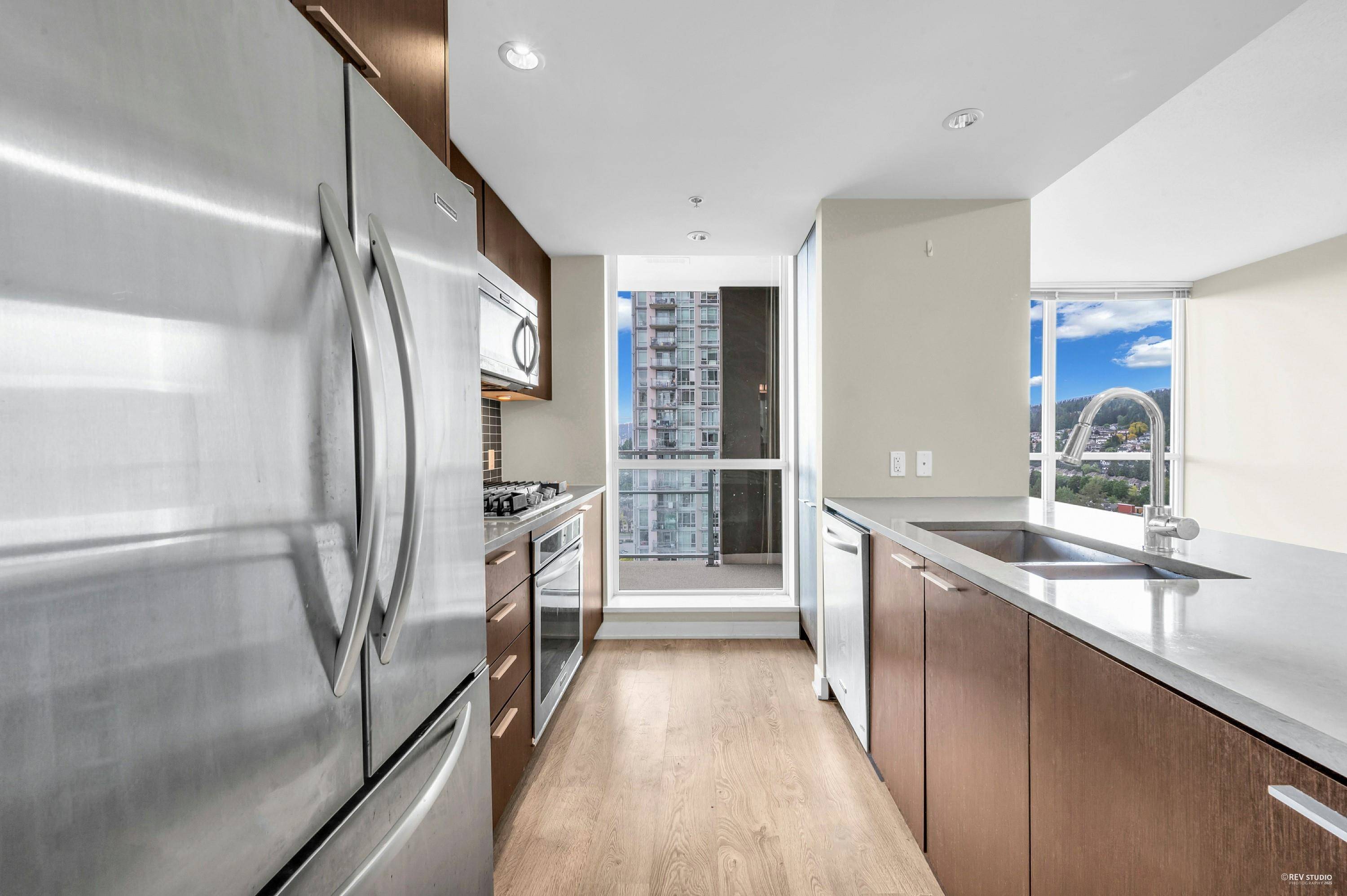 Coquitlam, BC V3B 0C5,2975 Atlantic AVE #2307