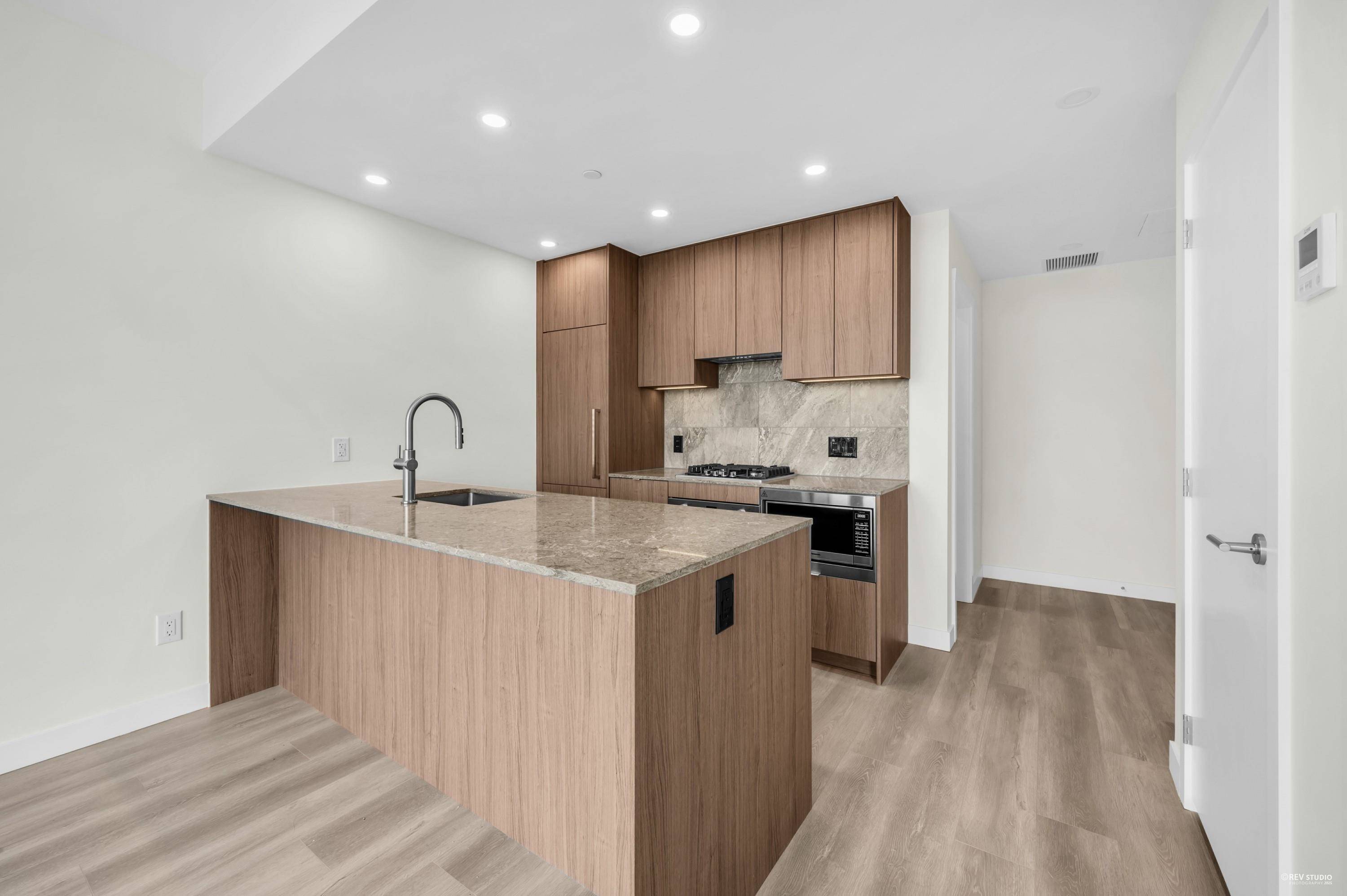 Coquitlam, BC V3J 3T4,626 Claremont ST #1608