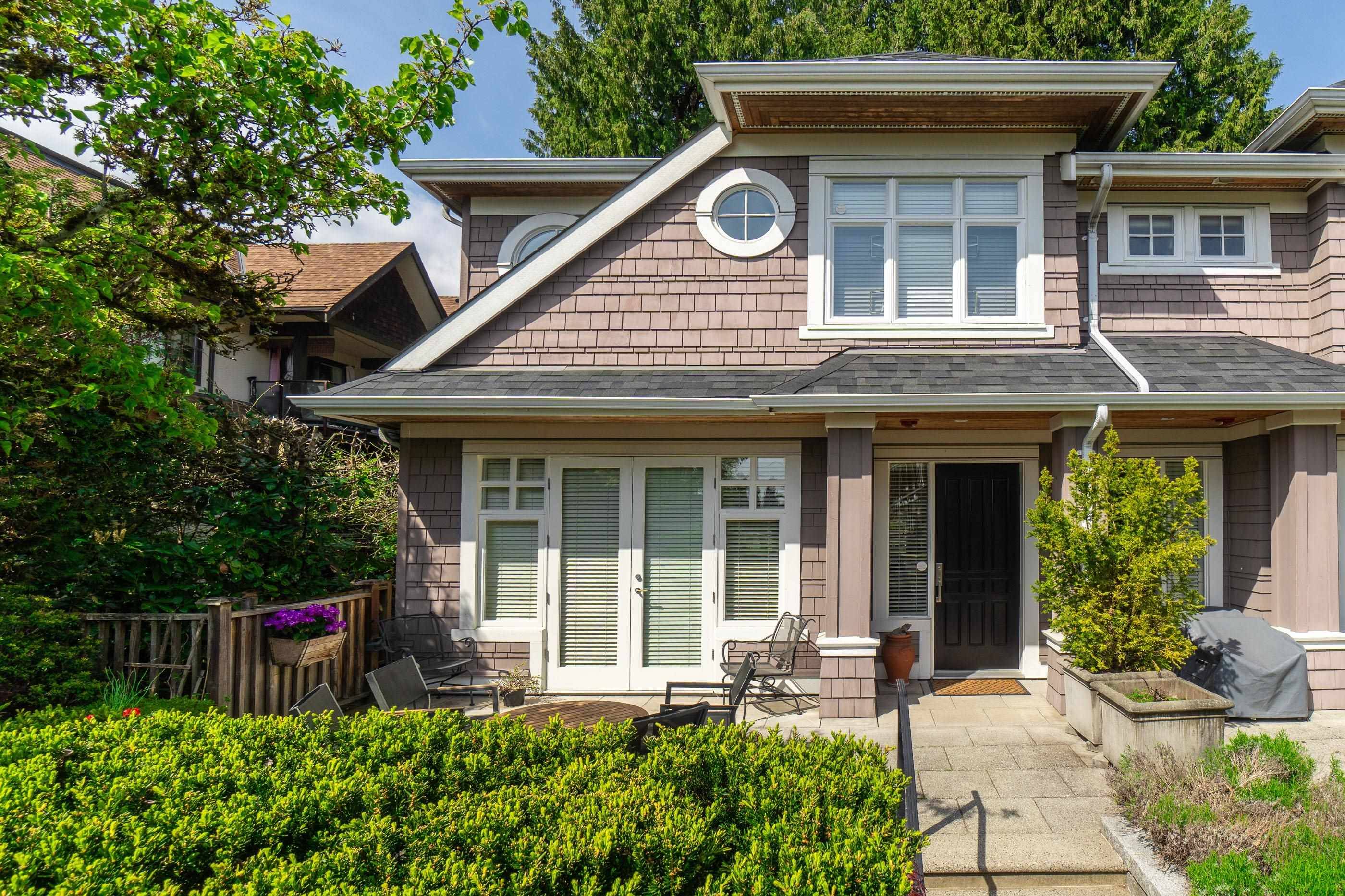 West Vancouver, BC V7V 1W1,2129 Gordon AVE