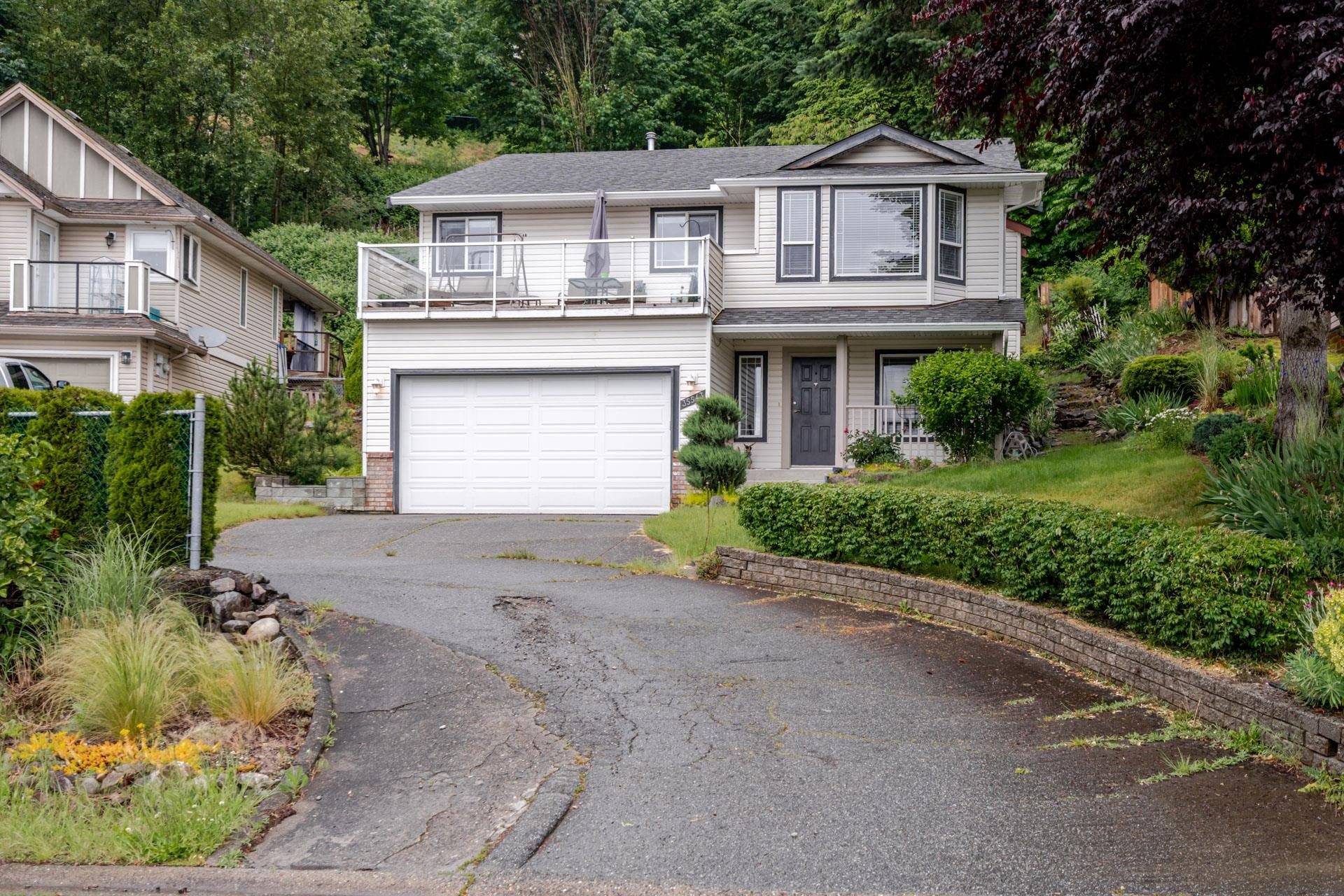 Abbotsford, BC V3G 1L7,35543 Dina PL