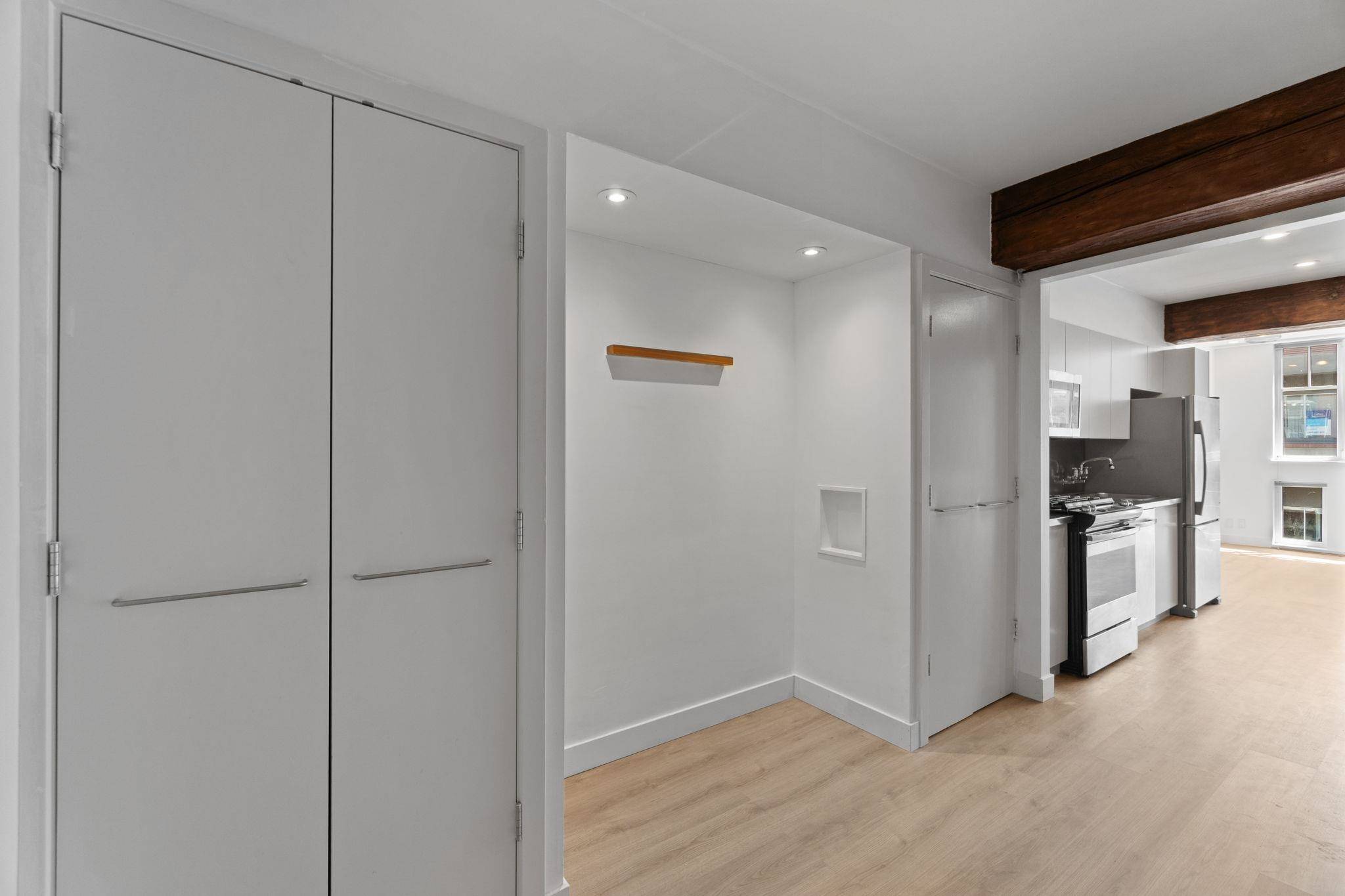 Vancouver, BC V6B 2R9,1072 Hamilton ST #308