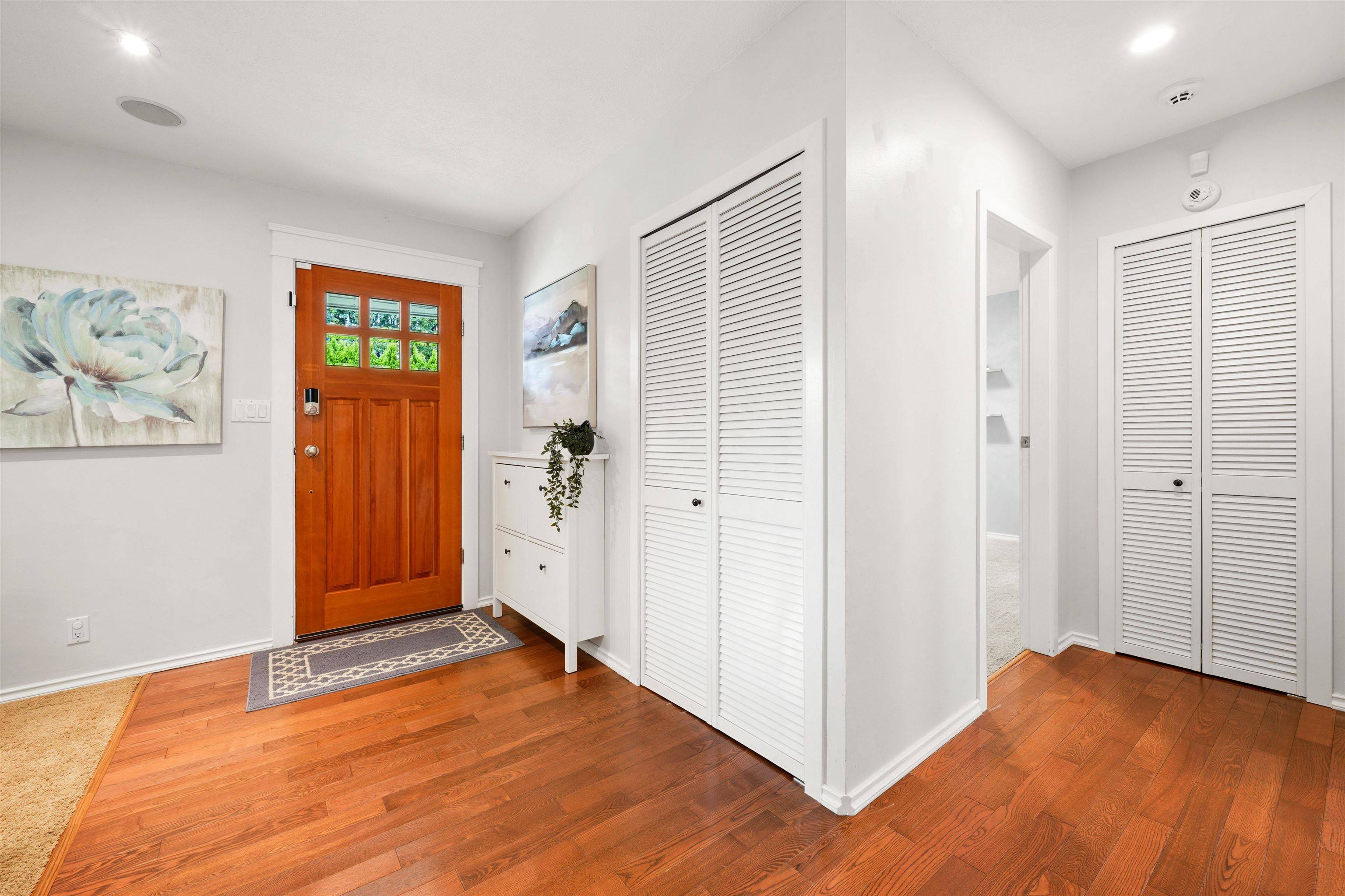 Port Coquitlam, BC V3B 3E3,3808 Cedar DR
