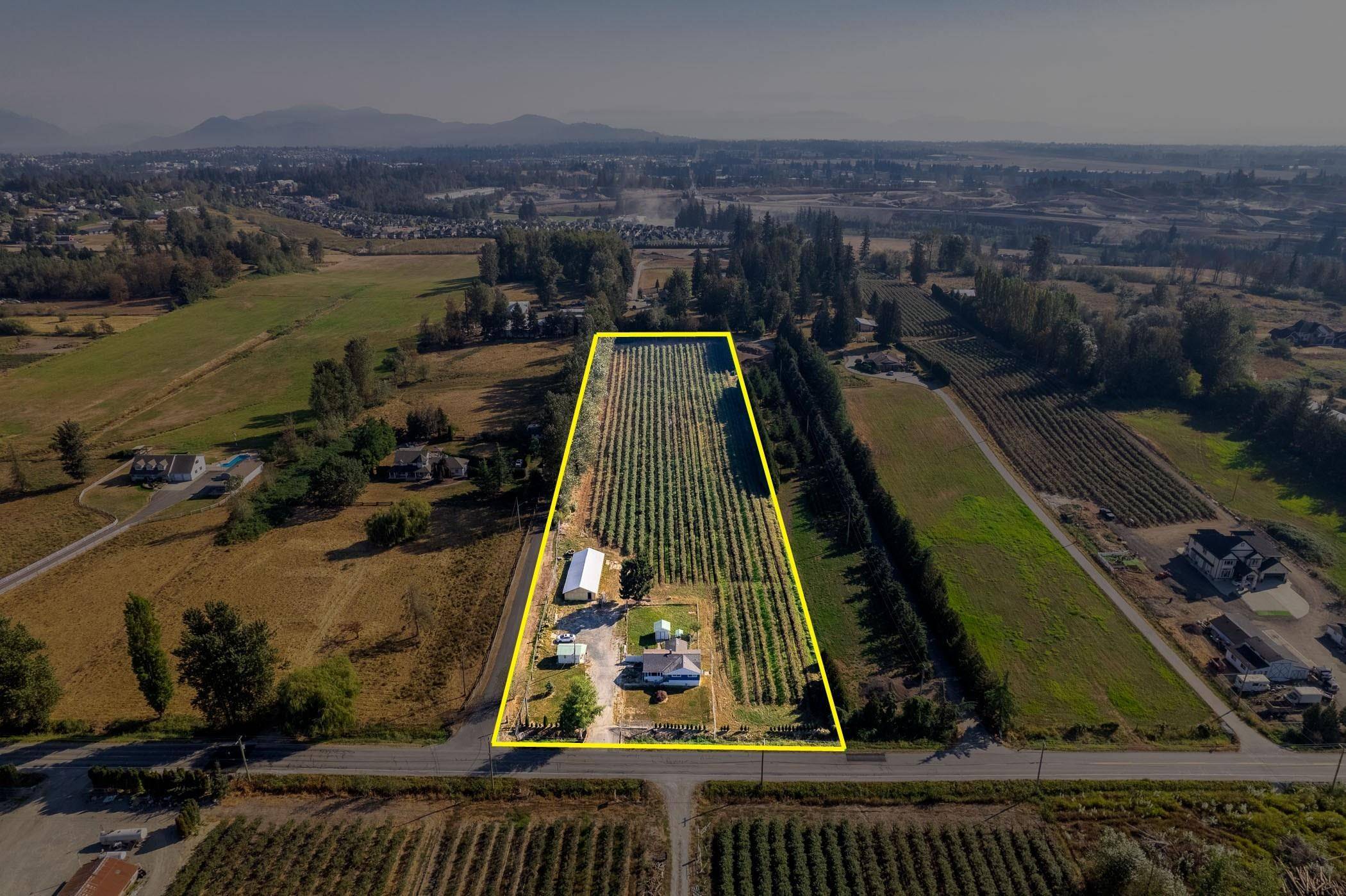 Abbotsford, BC V4X 1E5,2034 Bradner RD