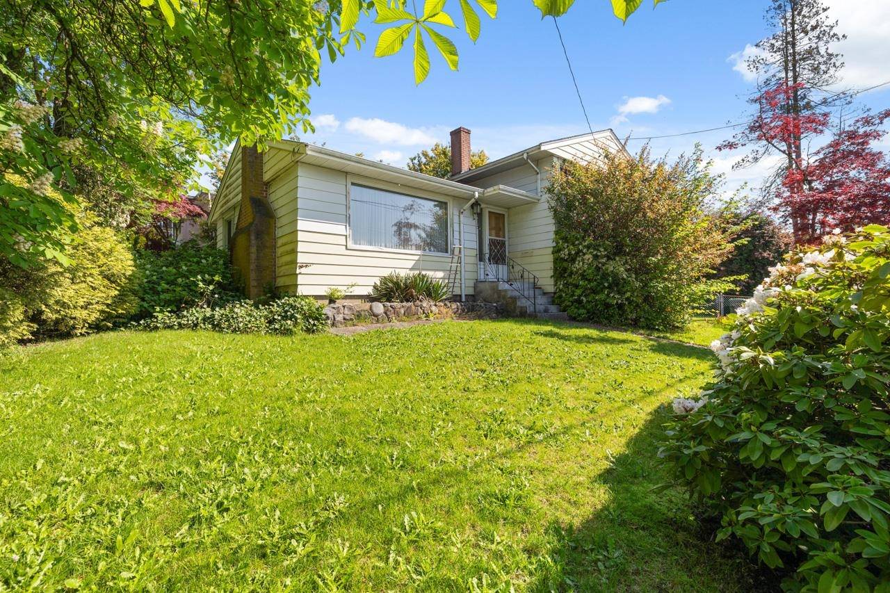 Coquitlam, BC V3K 4S3,415 Marmont ST