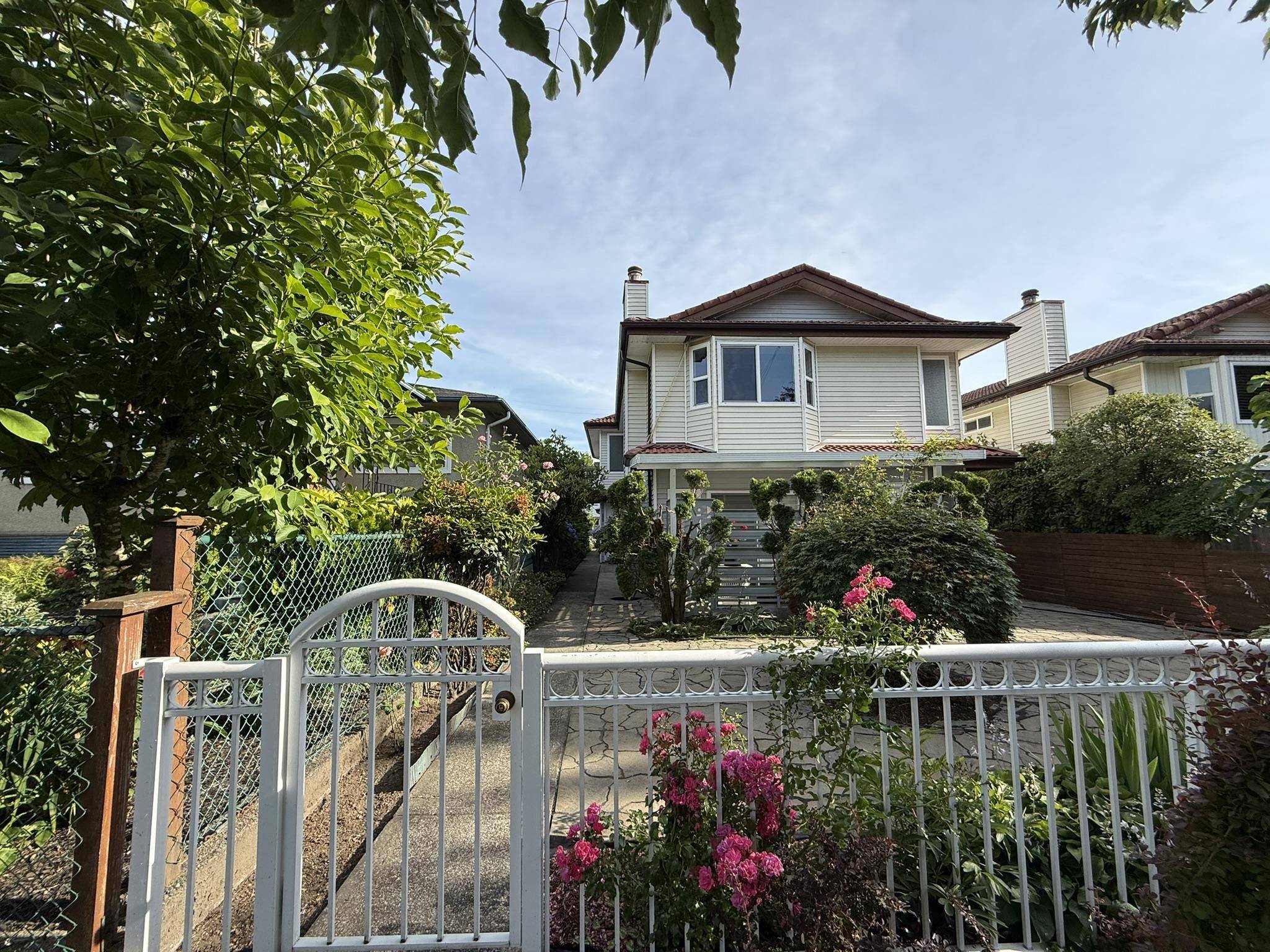 Vancouver, BC V5W 1T4,488 E 43rd AVE