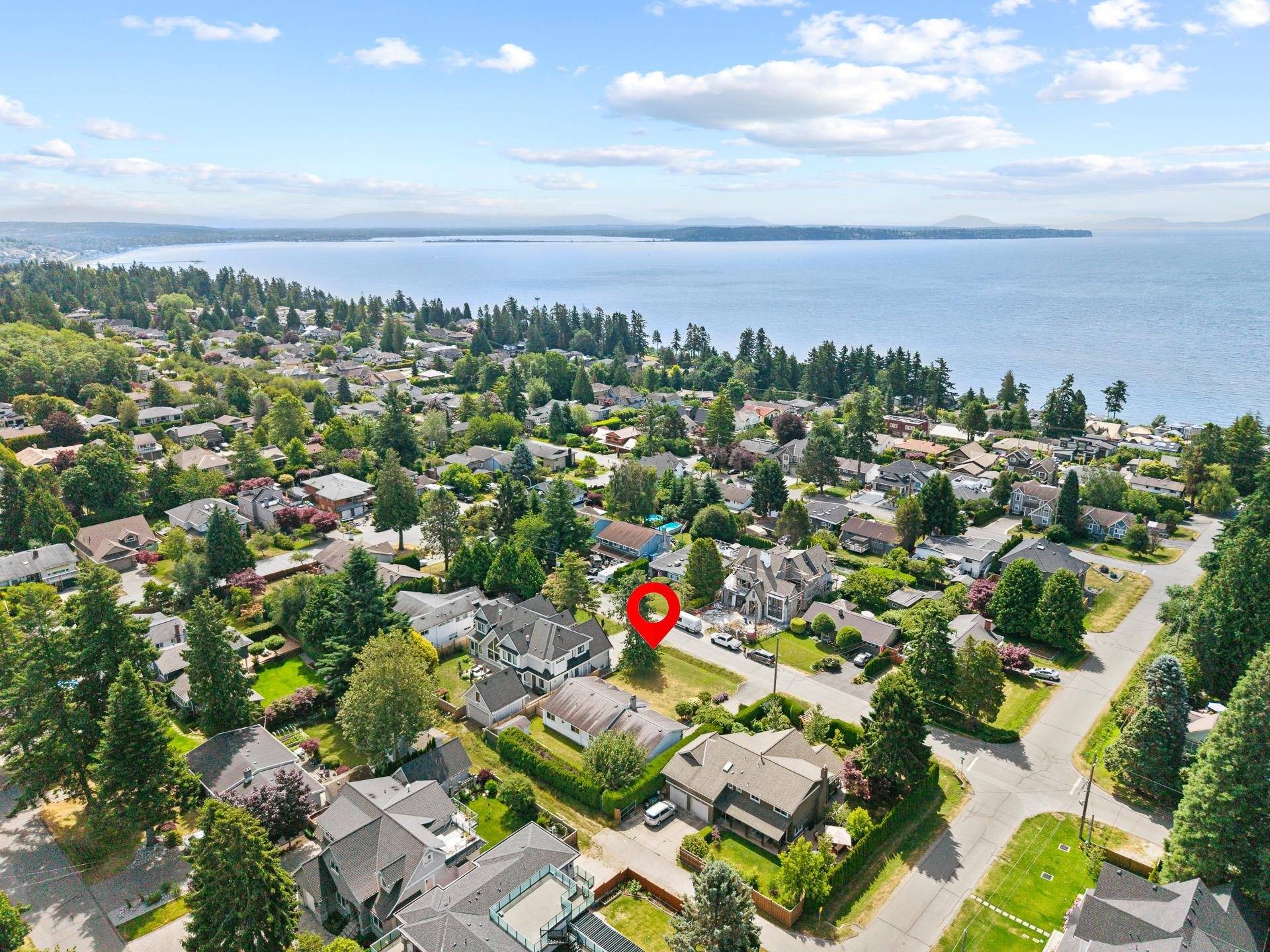 Surrey, BC V4A 5M9,13223 15 AVE