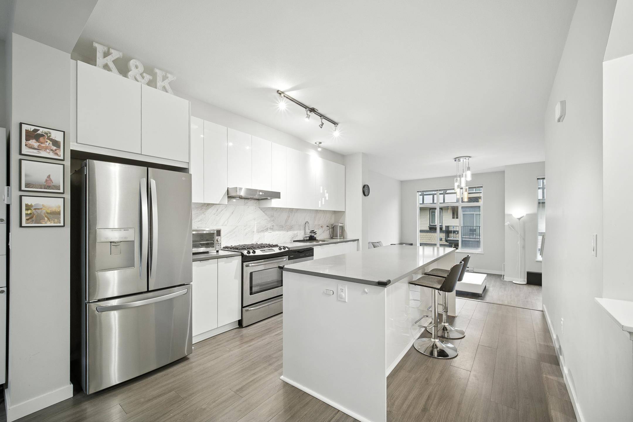 Richmond, BC V6X 0M4,9728 Alexandra RD #59