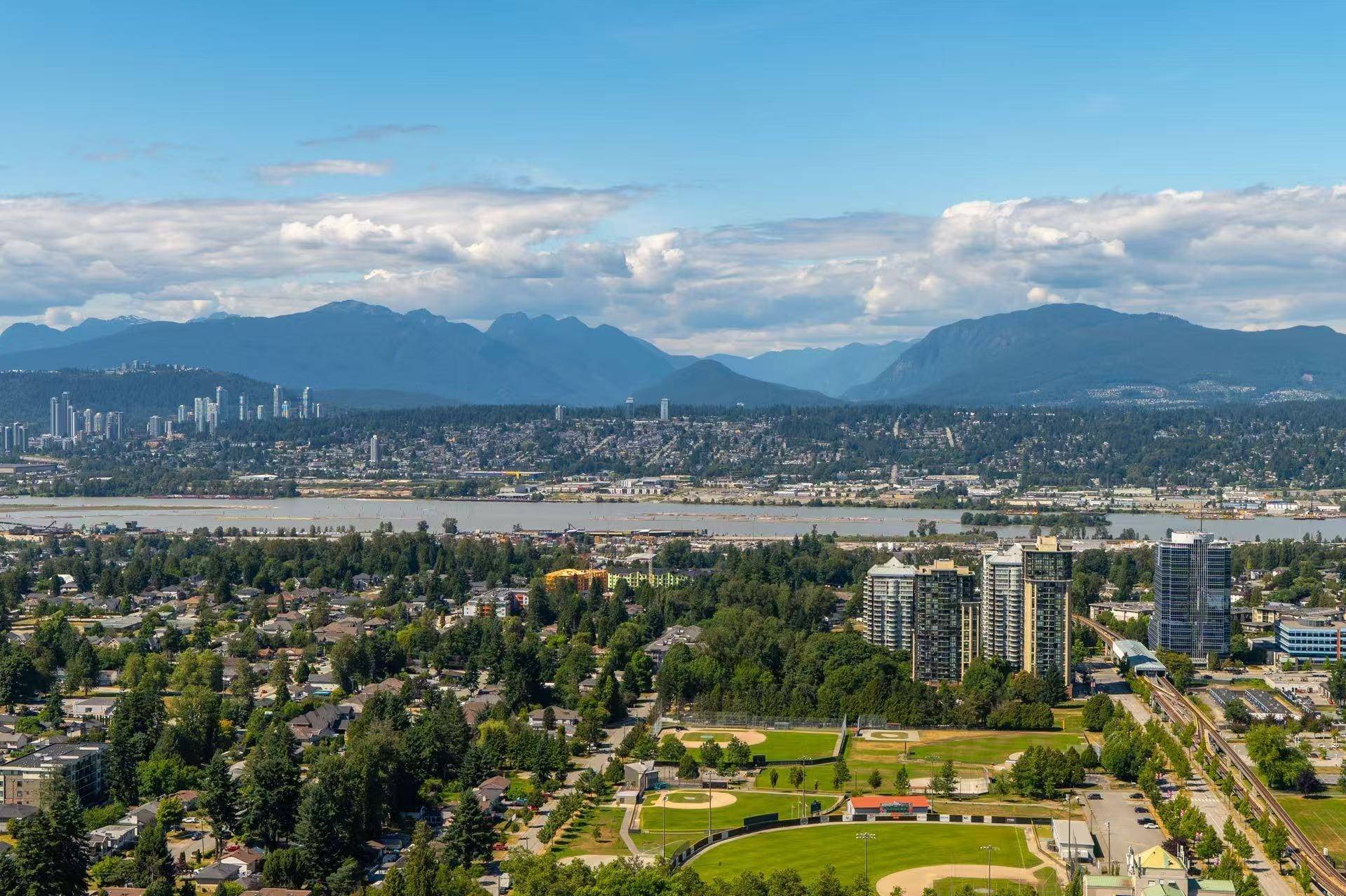 Surrey, BC V3T 0S1,13350 Central AVE #514