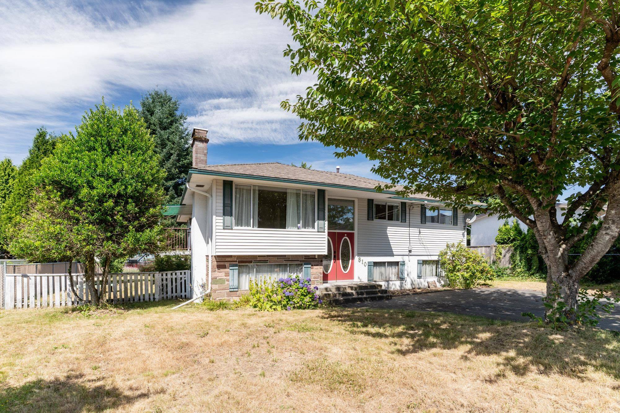 Coquitlam, BC V3J 5J8,810 Longlac ST