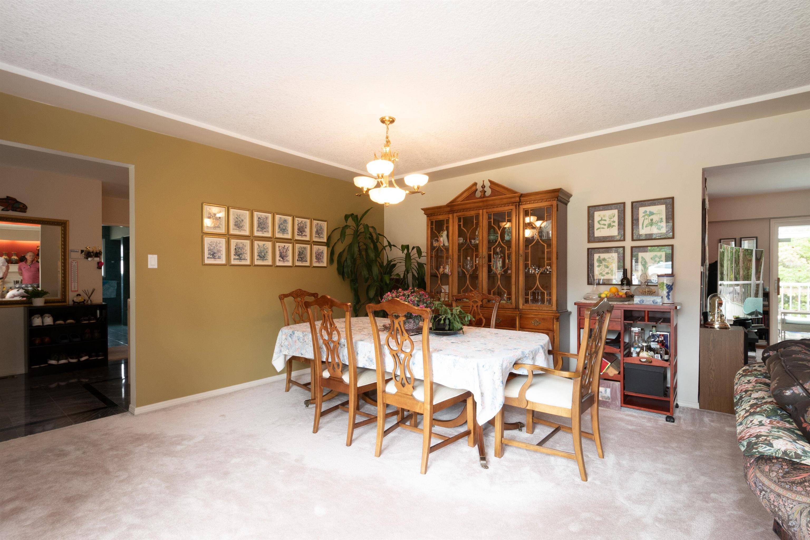 Vancouver, BC V6M 2W9,5422 Osler ST