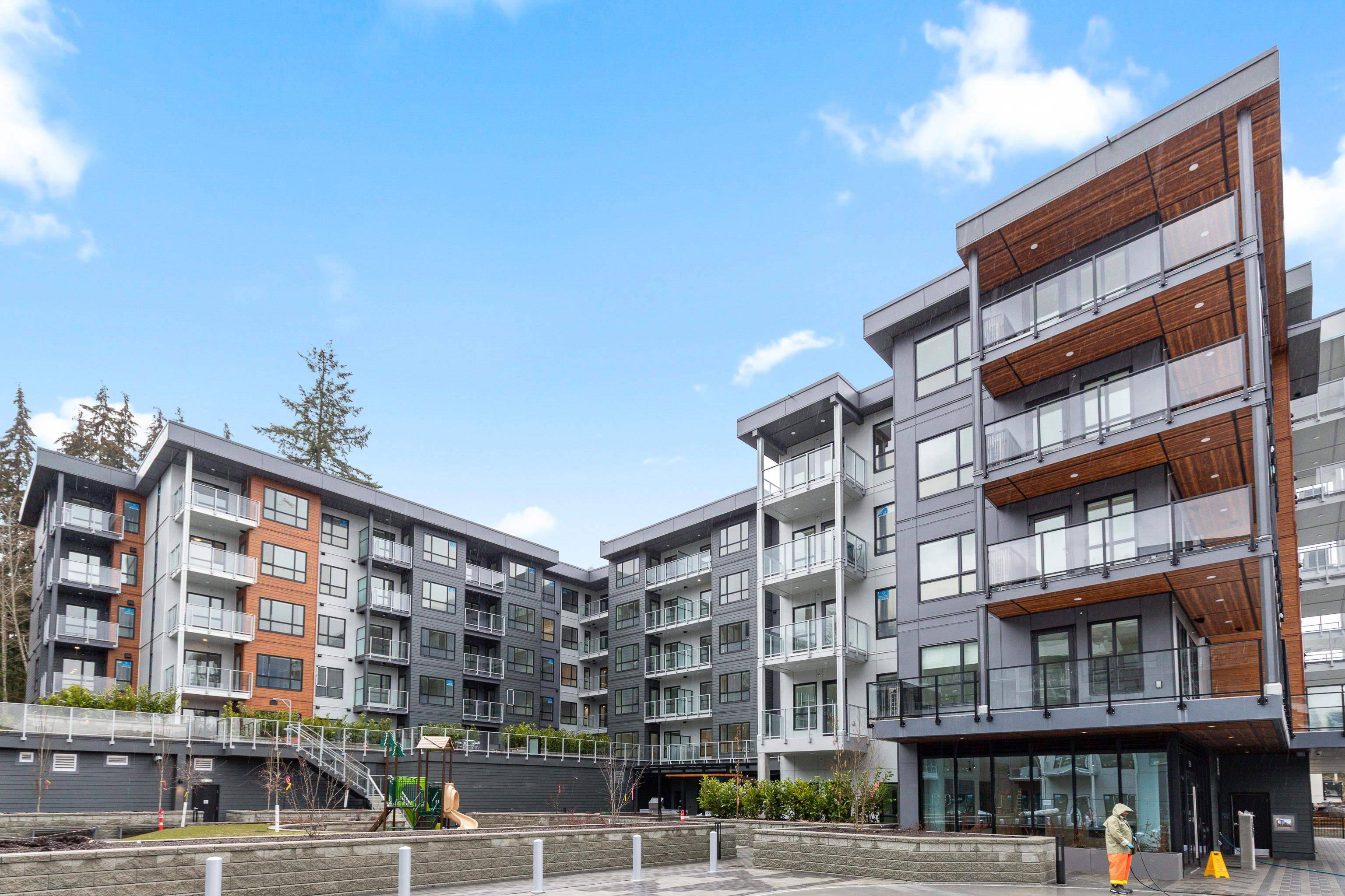 North Vancouver, BC V7G 0B5,3596 Malsum DR #603