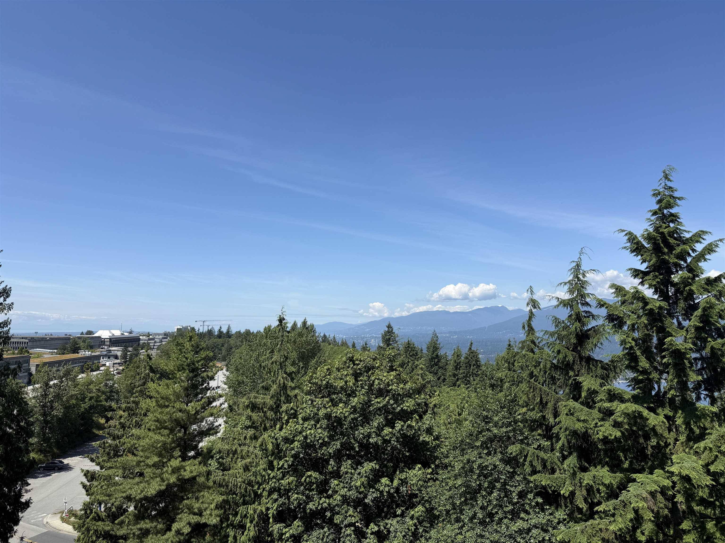 Burnaby, BC V5A 0C8,8850 University CRES #609