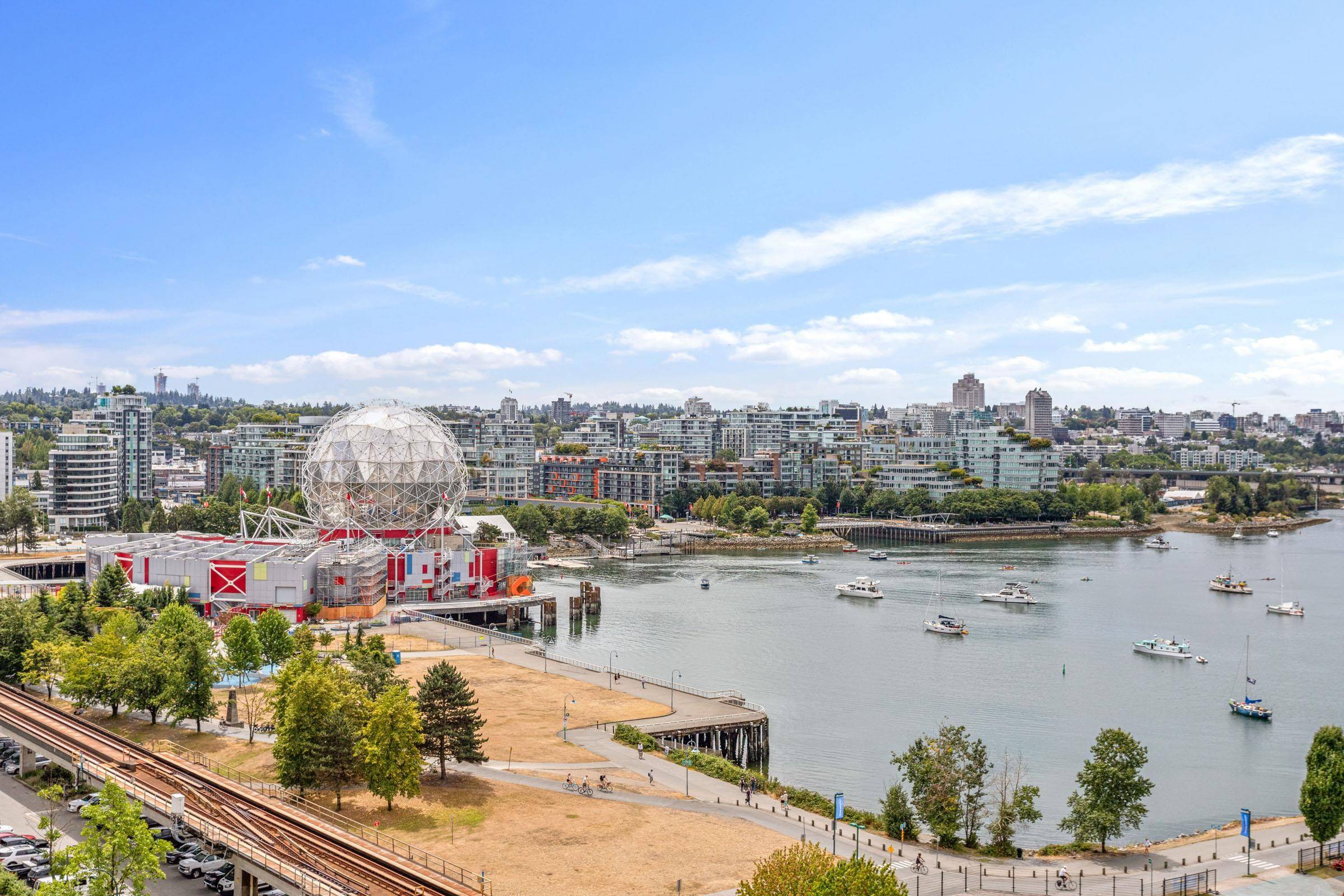 Vancouver, BC V6A 0A1,125 Milross AVE #1406