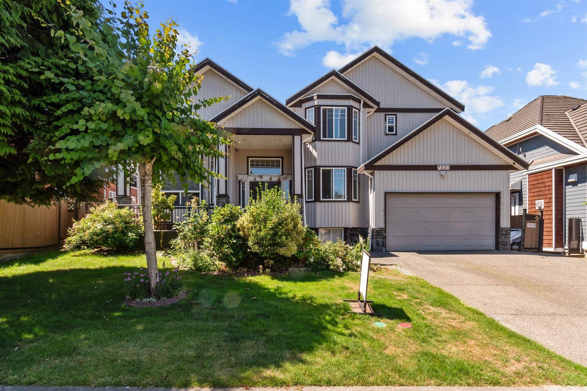 Surrey, BC V3S 0V1,7521 149 ST