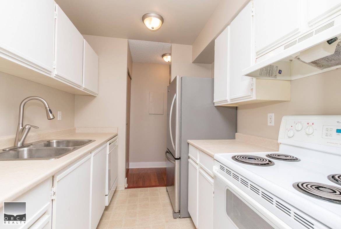 New Westminster, BC V3L 5K9,65 First ST #416