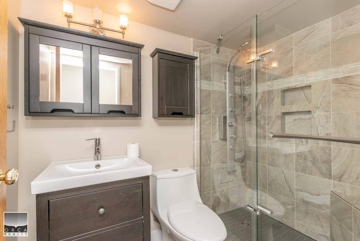 New Westminster, BC V3L 5K9,65 First ST #701