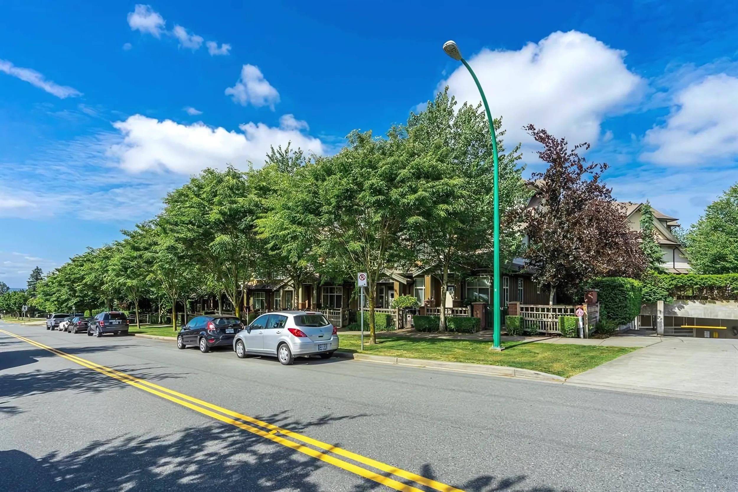Surrey, BC V4N 0B9,6655 192 ST #208