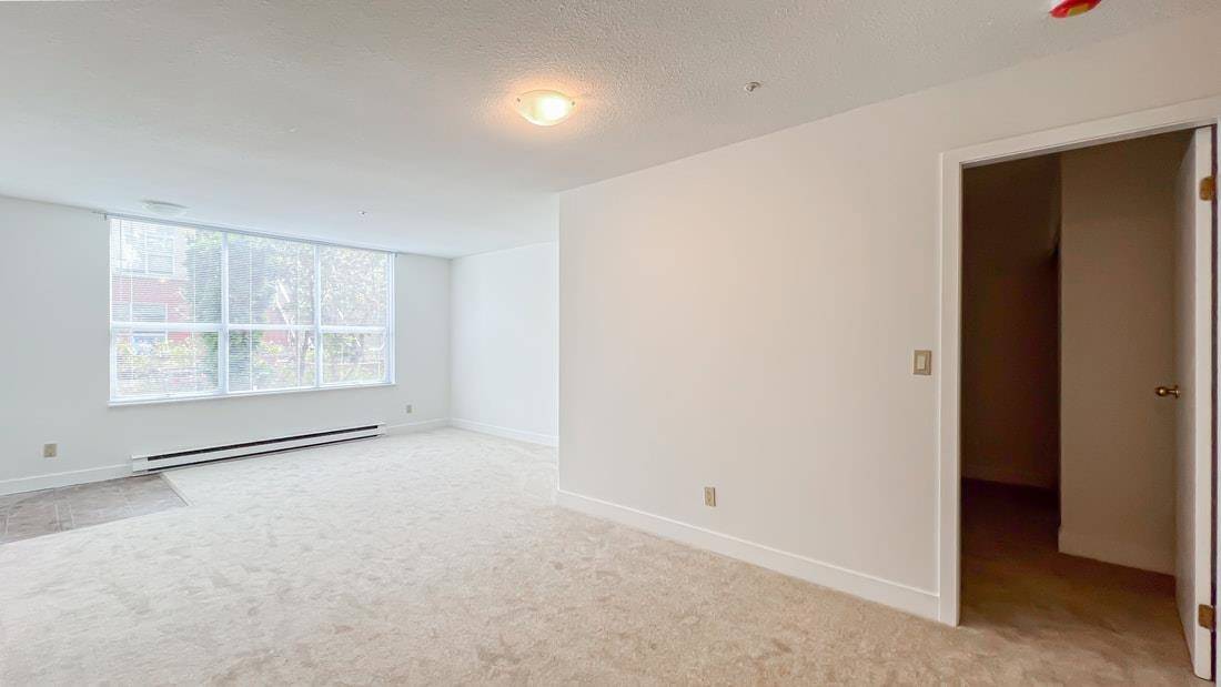 Richmond, BC V6Y 3W9,8333 Jones RD #272