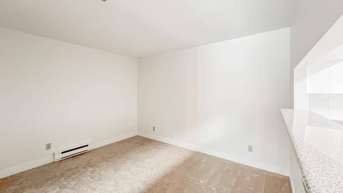 Richmond, BC V6Y 3W9,8333 Jones RD #272