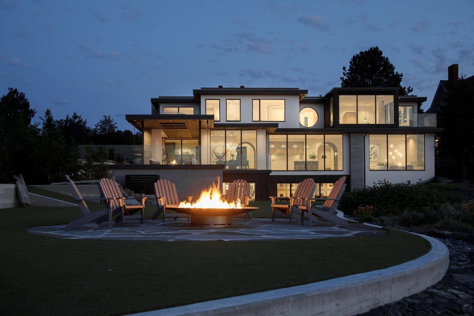 No City Value, BC V8N 2K4,4040 White Rock ST