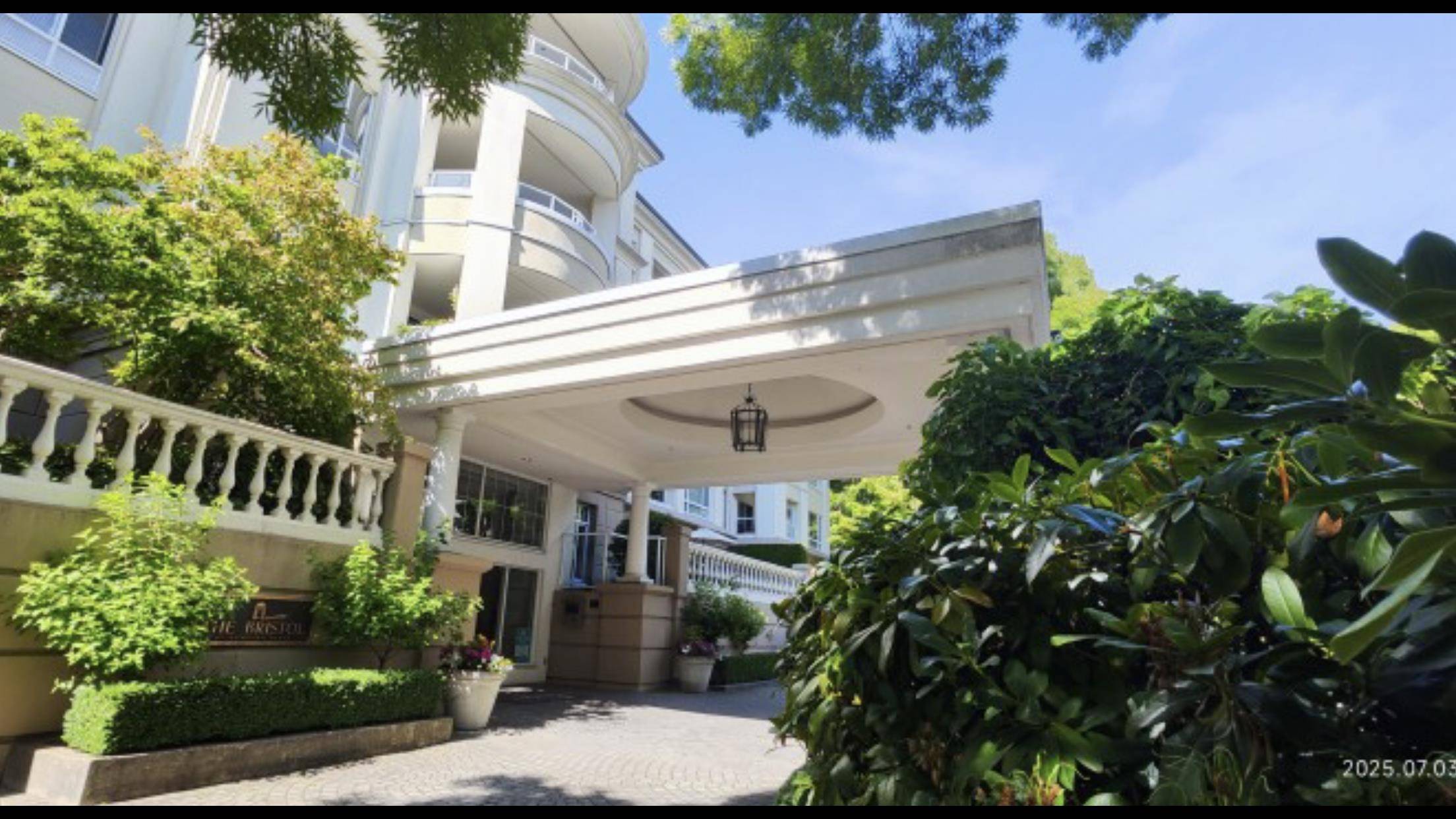 Vancouver, BC V6T 2G8,5735 Hampton PL #328