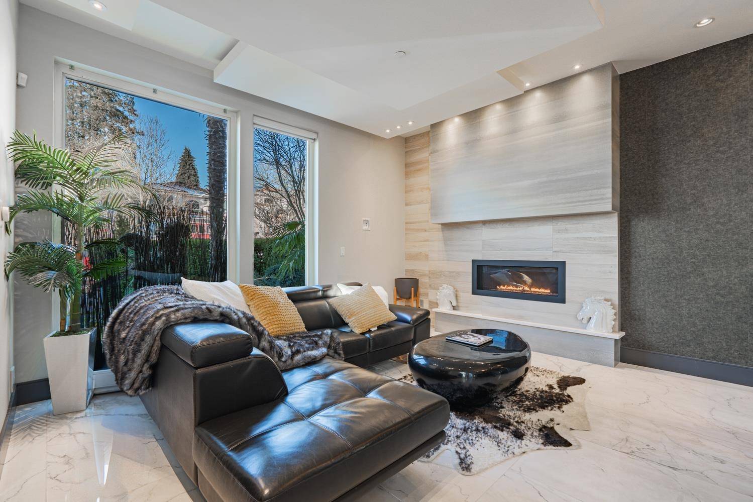 Vancouver, BC V5W 1L1,1072 E 39th AVE