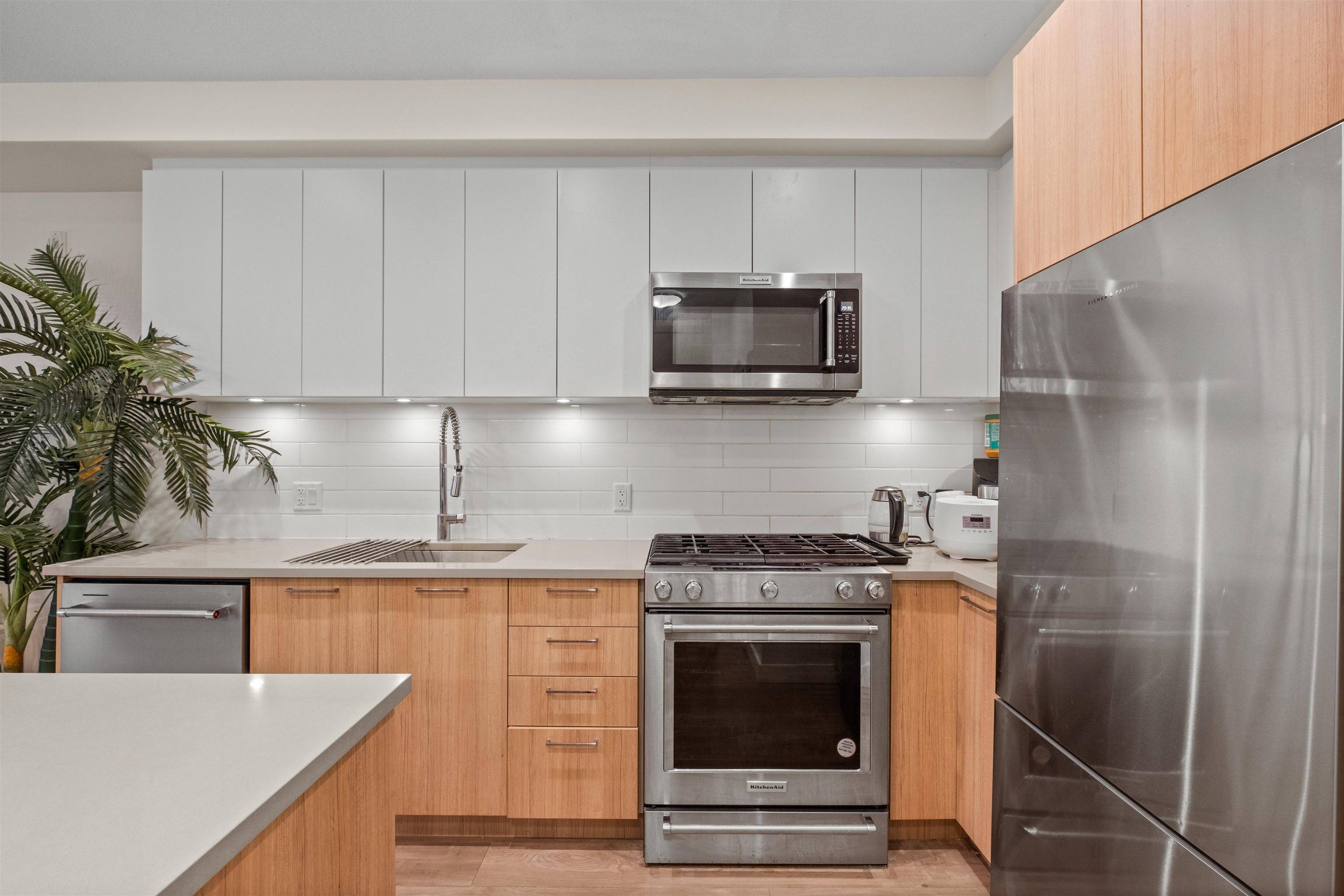 Coquitlam, BC V3J 4H5,708 Lea AVE #229