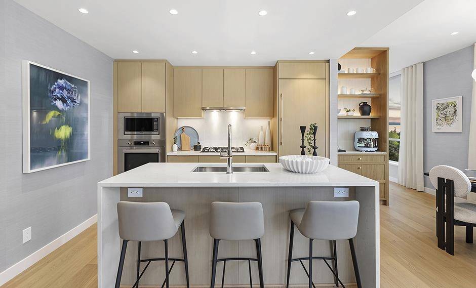 Vancouver, BC V6T 1W5,6036 Gray AVE #210