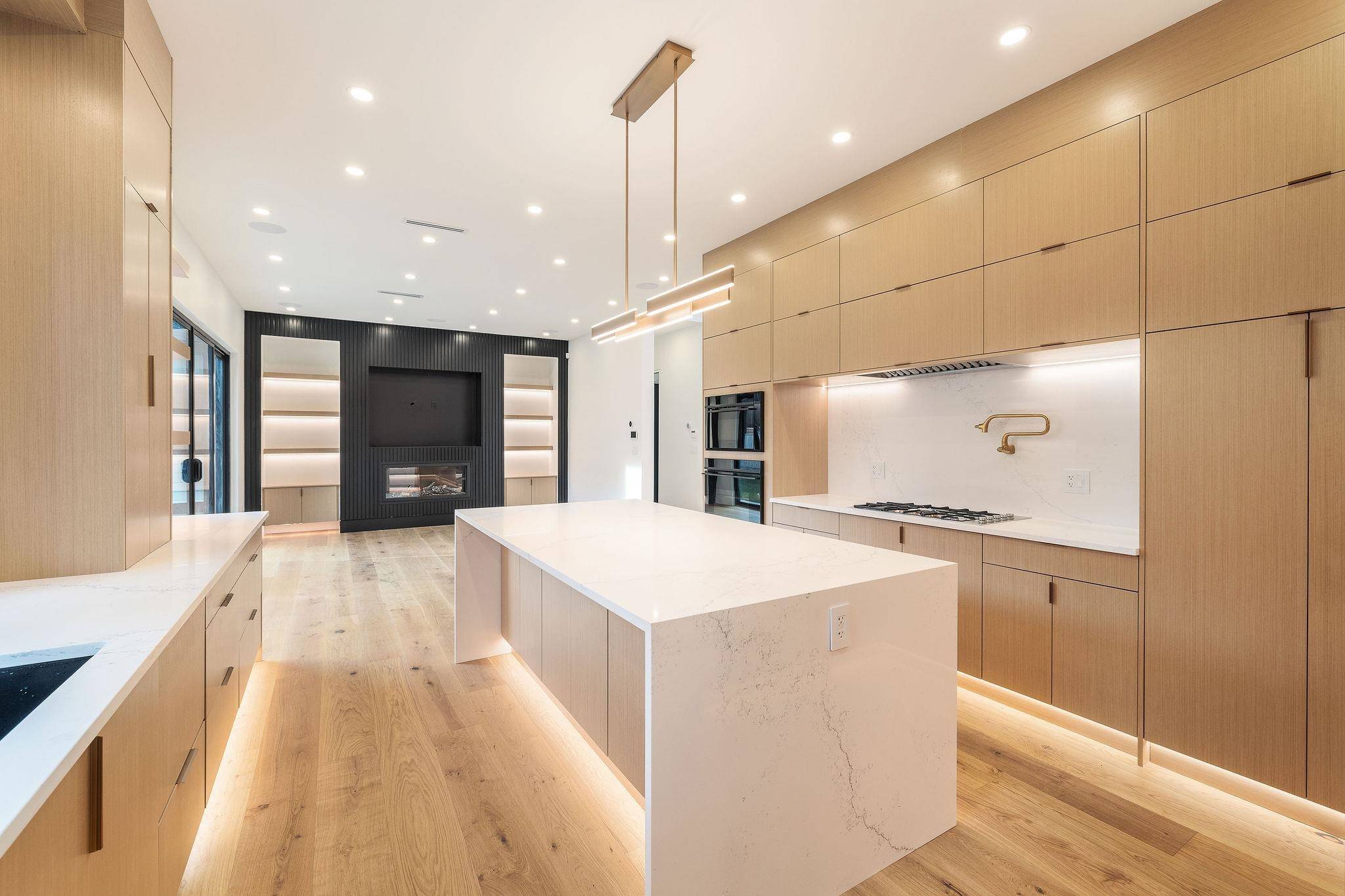 Surrey, BC V3S 4Y6,8689 Tunis PL