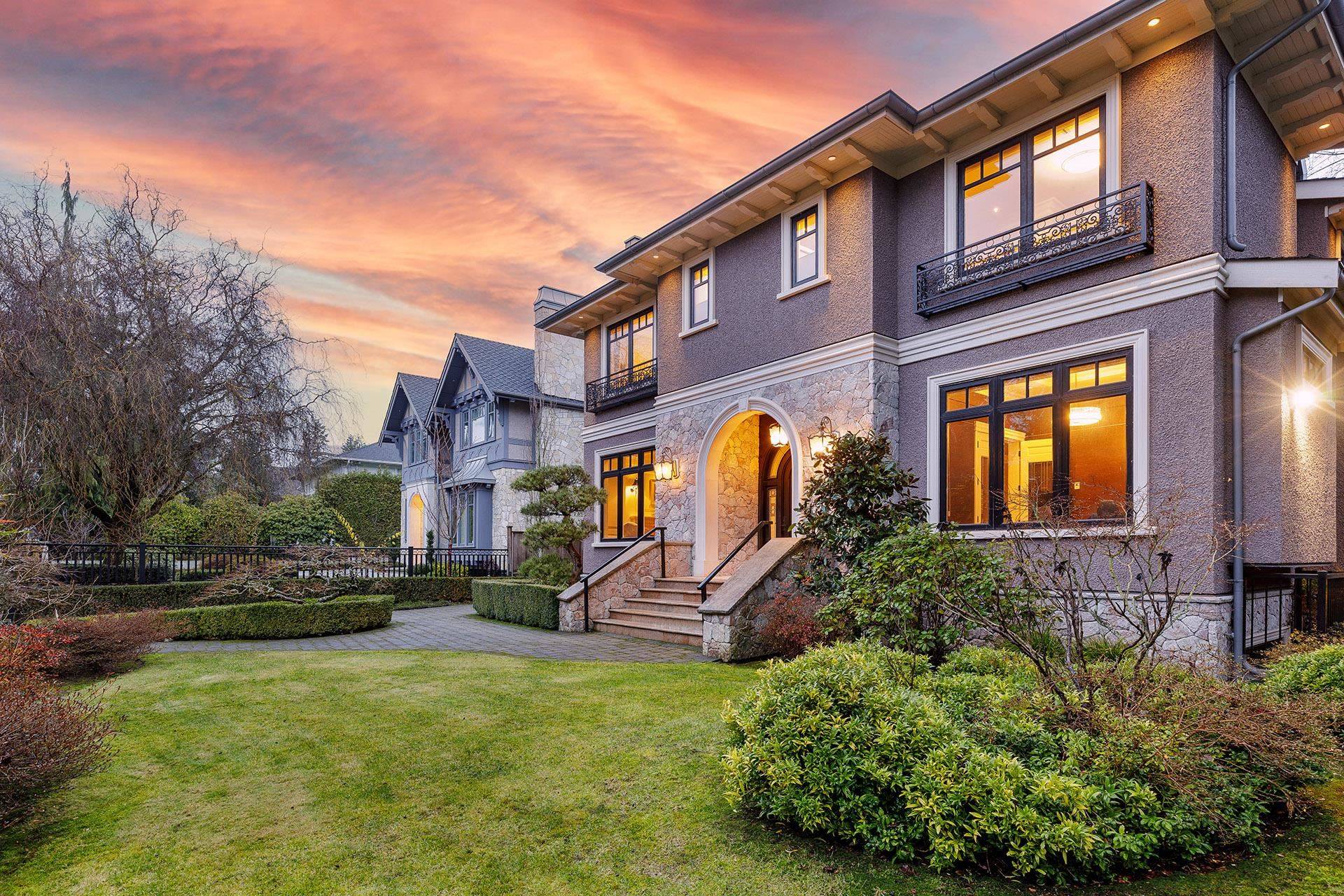 Vancouver, BC V6M 3N8,5826 Angus DR