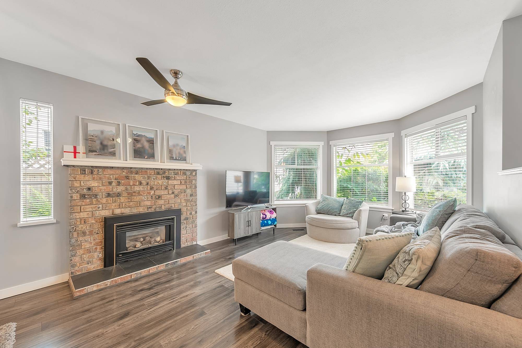 Langley, BC V1M 2B5,9286 212 ST