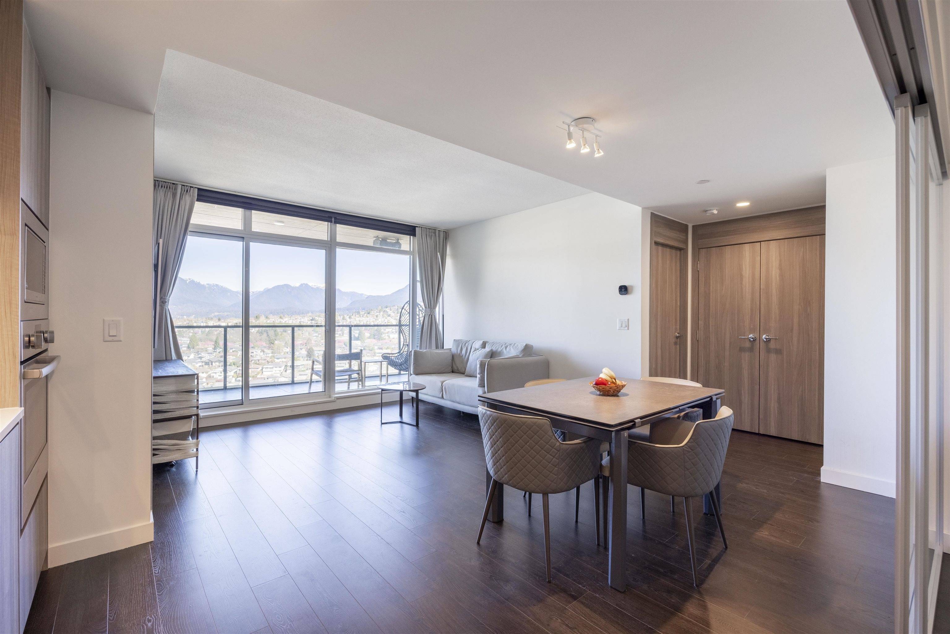 Burnaby, BC V5C 0N1,4880 Lougheed HWY #2603