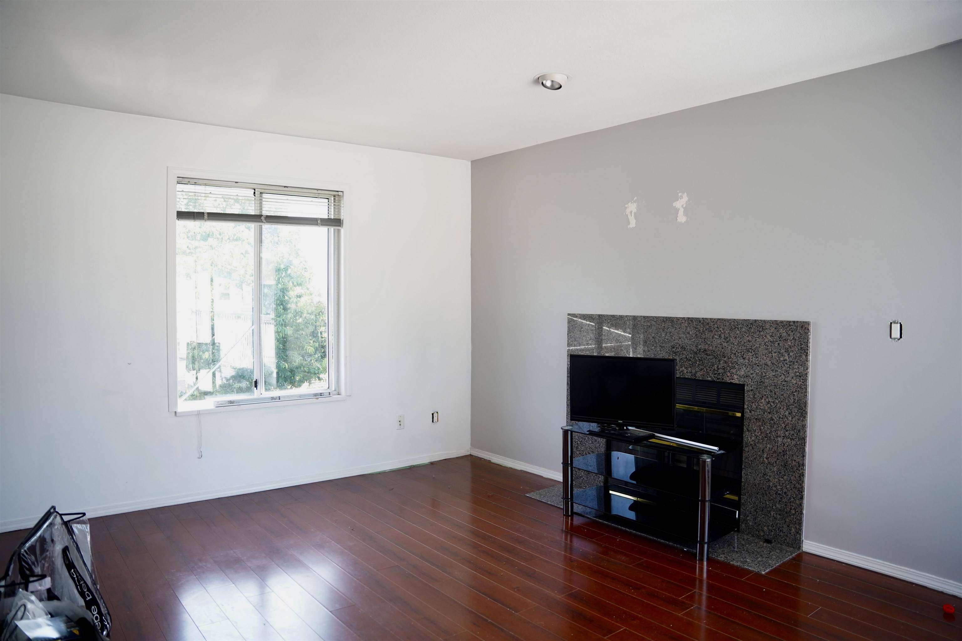 Surrey, BC V3S 2E2,15032 70a AVE