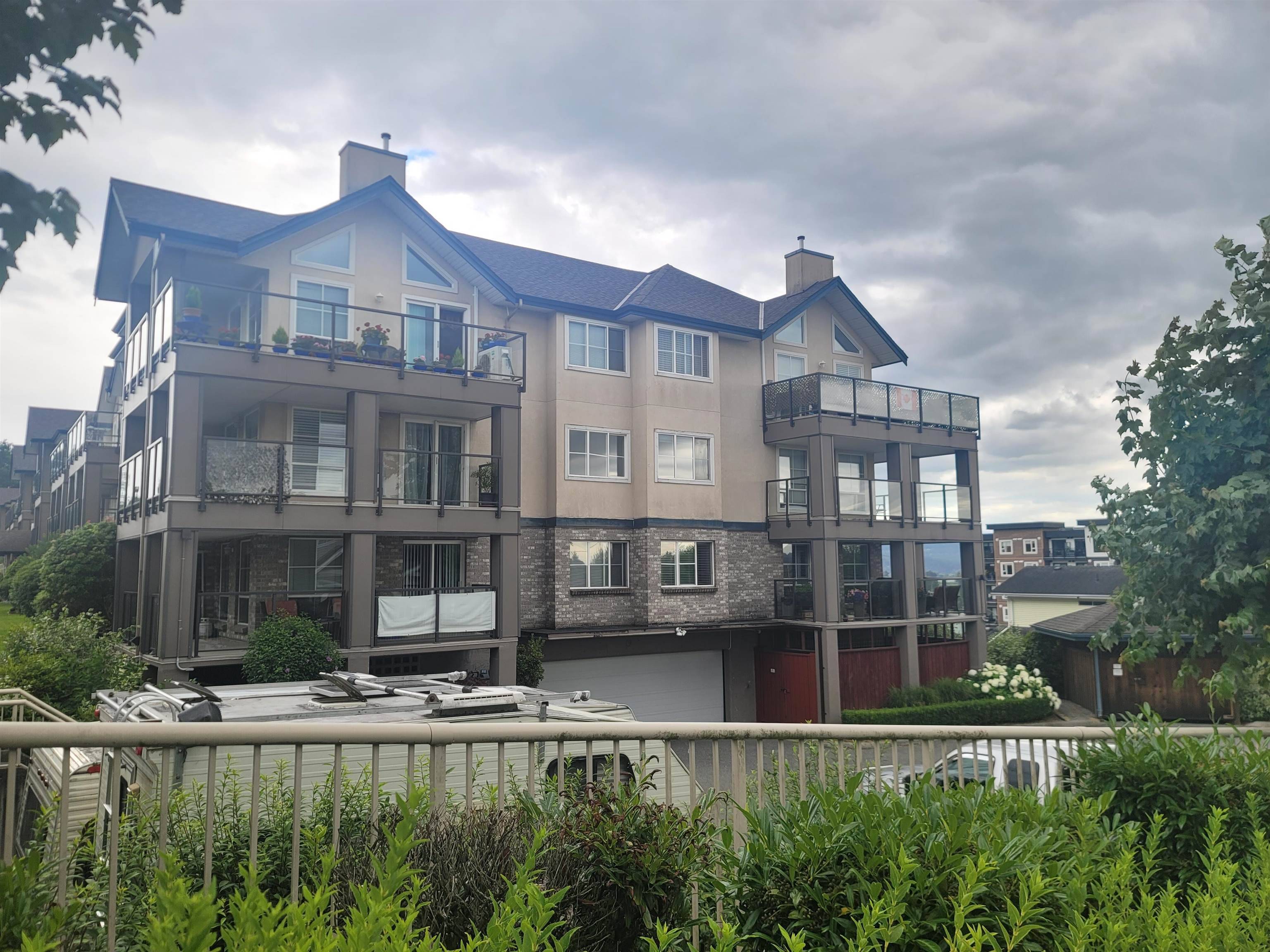 Mission, BC V2V 7A3,33150 4th AVE #213
