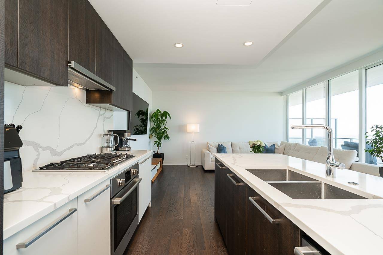 Coquitlam, BC V3J 0K7,567 Clarke RD #4601