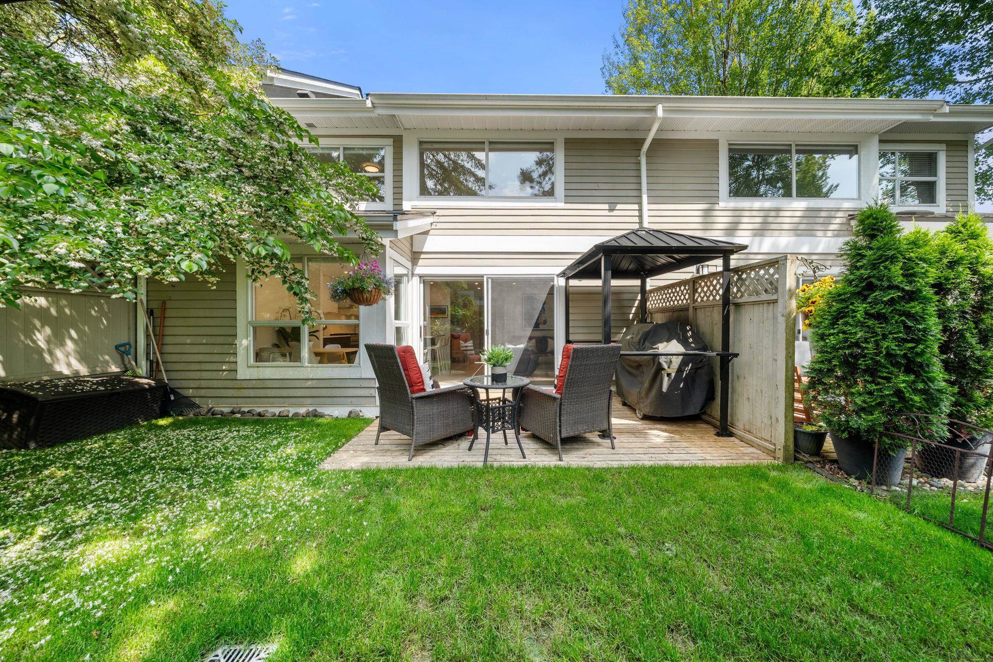 North Vancouver, BC V7H 2Z5,650 Roche Point DR #29