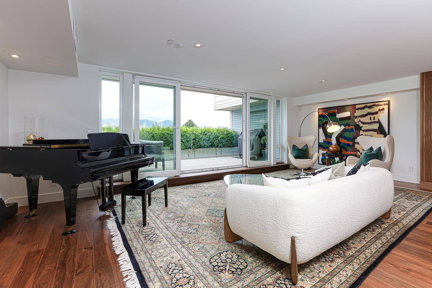 Vancouver, BC V5Z 1E4,977 W 8th AVE #101