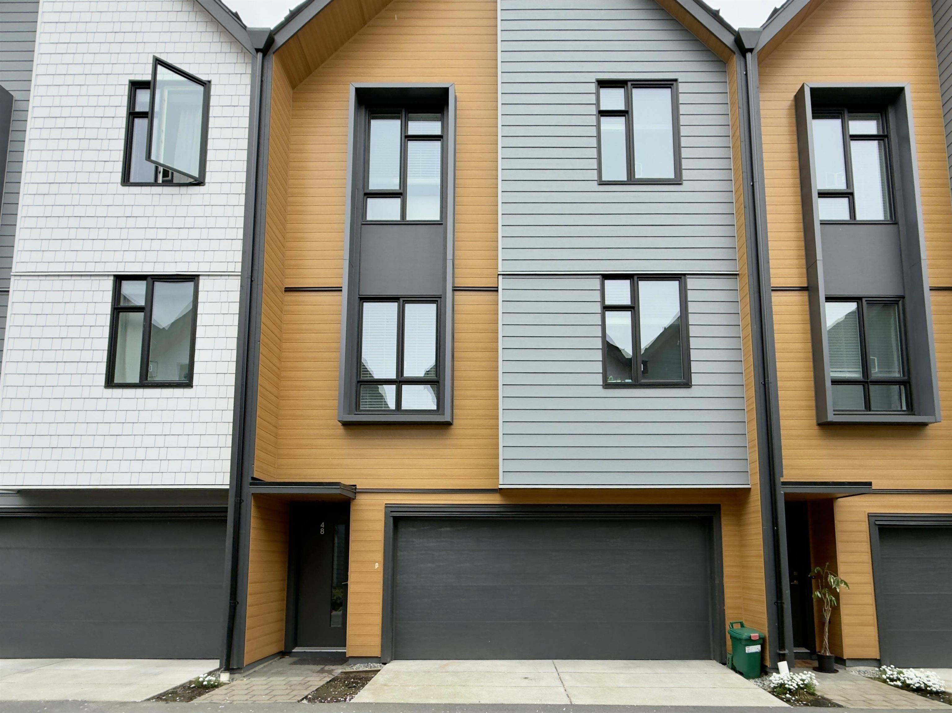 Surrey, BC V3Z 0Z4,16685 25 AVE #48