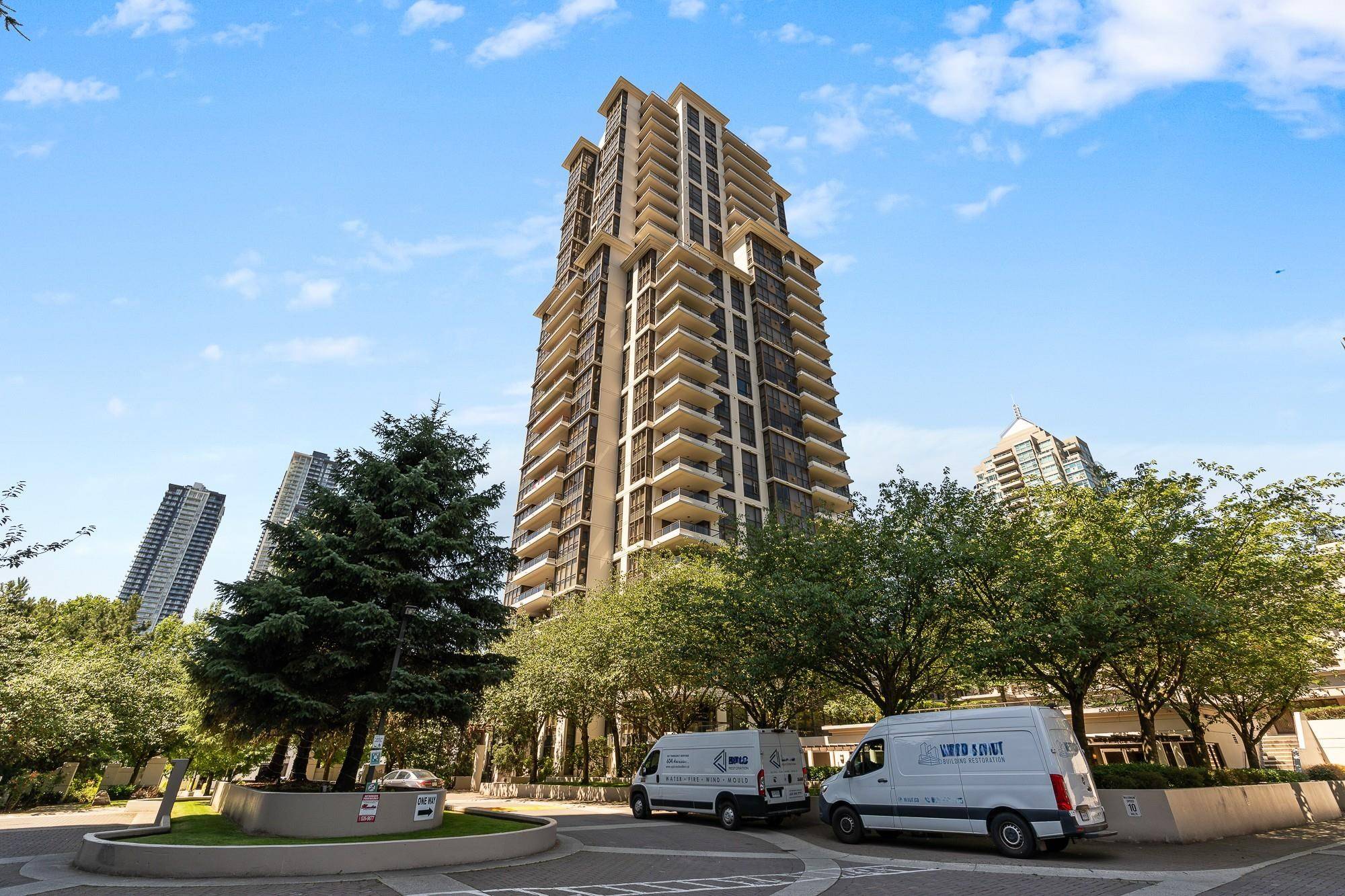Burnaby, BC V5C 6T5,2088 Madison AVE #1806