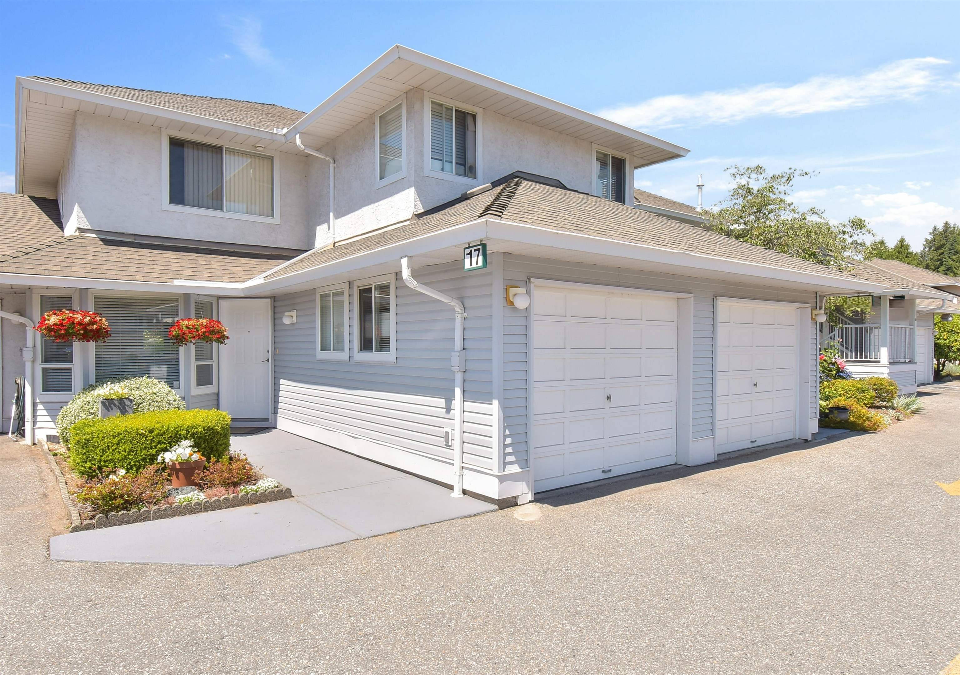 Abbotsford, BC V2T 4W5,2475 Emerson ST #17