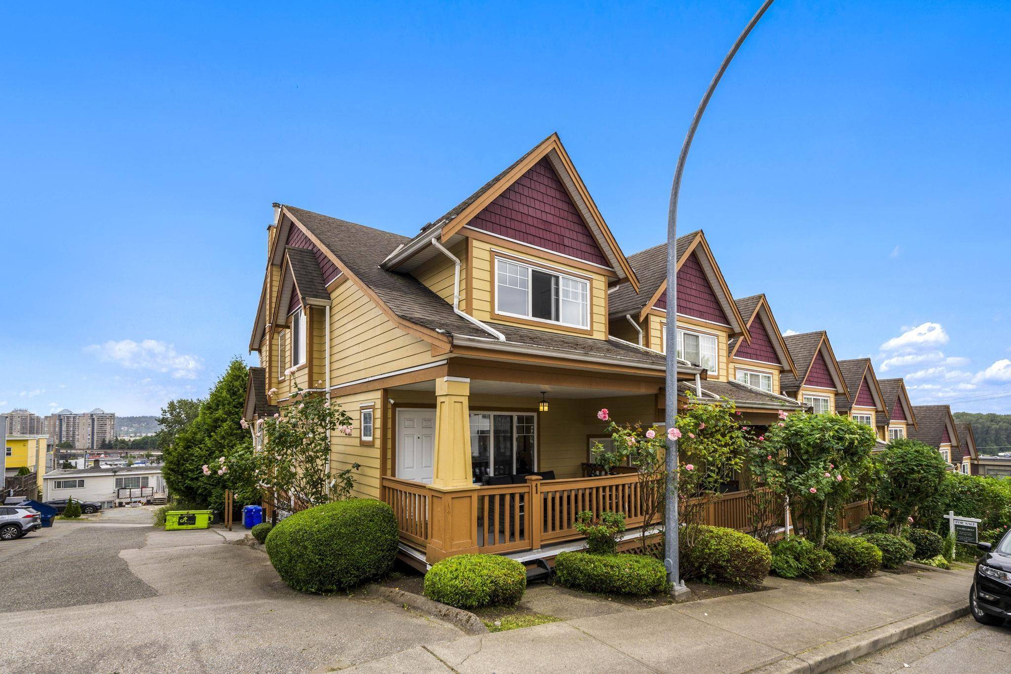 New Westminster, BC V3M 1W6,1222 Cameron ST #1