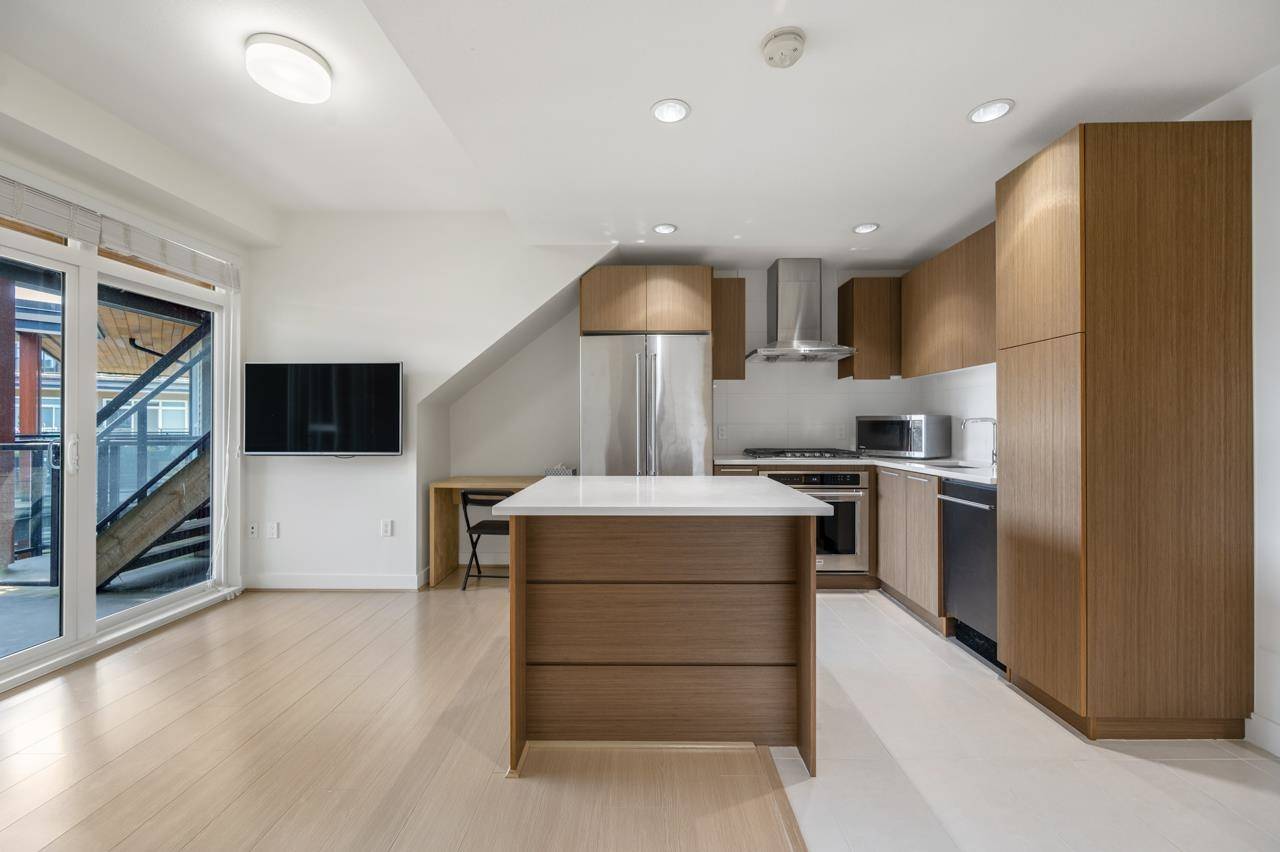 Vancouver, BC V6S 0H6,3462 Ross DR #PH7