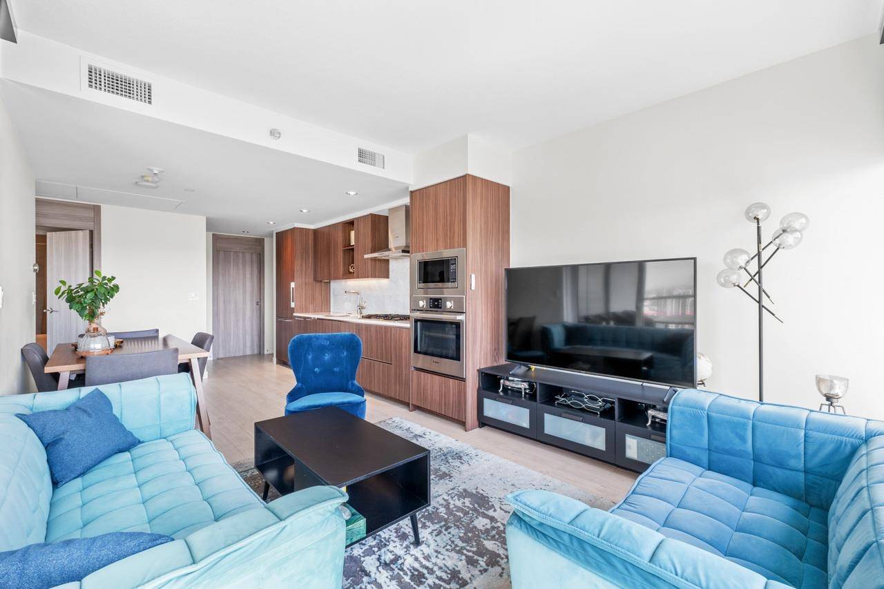 Burnaby, BC V5C 0M9,4730 Lougheed HWY #2602