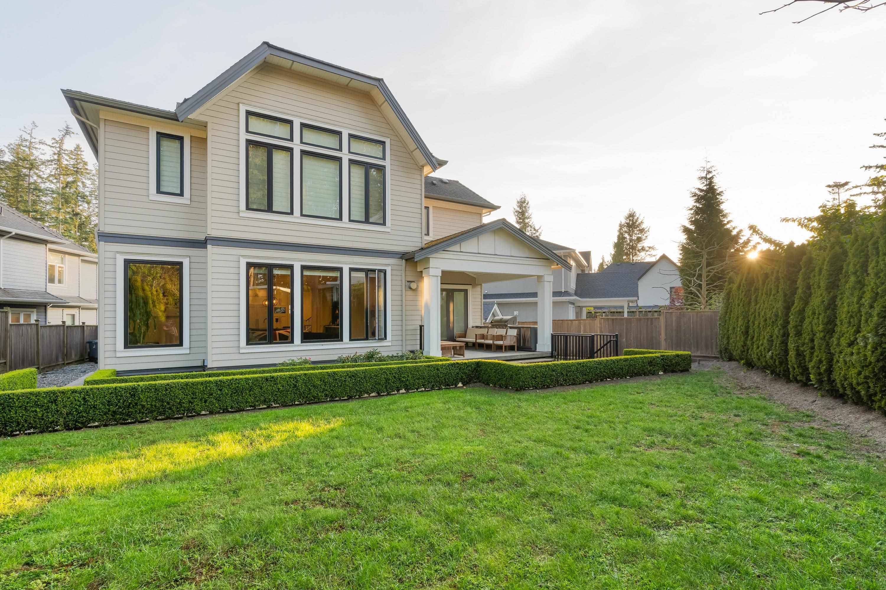 Surrey, BC V4A 9M9,13183 19a AVE