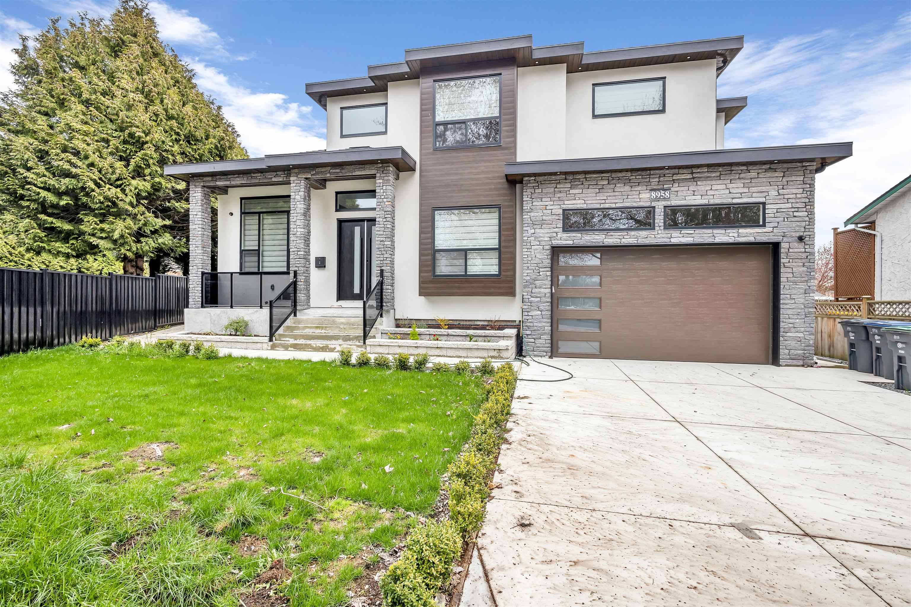 Surrey, BC V3V 7G5,8958 139a ST