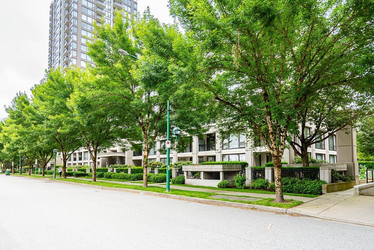 Burnaby, BC V5E 0A2,7138 Collier ST #211